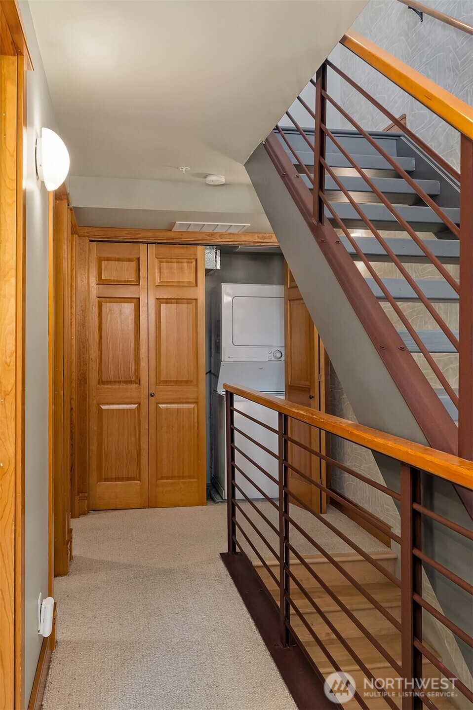3824 Evanston Avenue N Unit: 11