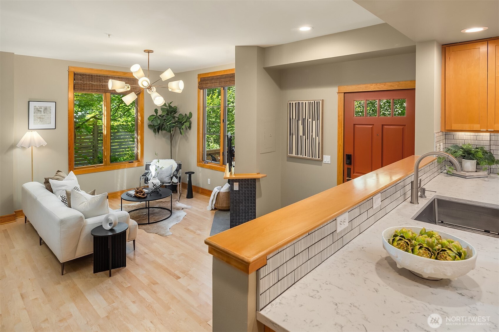 3824 Evanston Avenue N Unit: 11