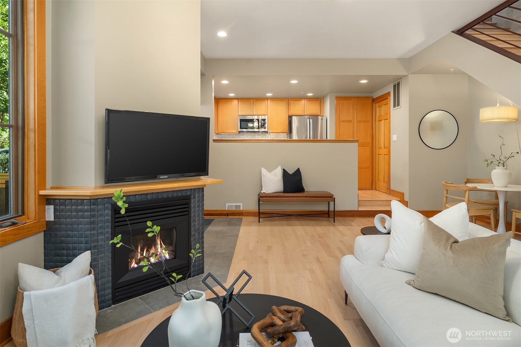 3824 Evanston Avenue N Unit: 11