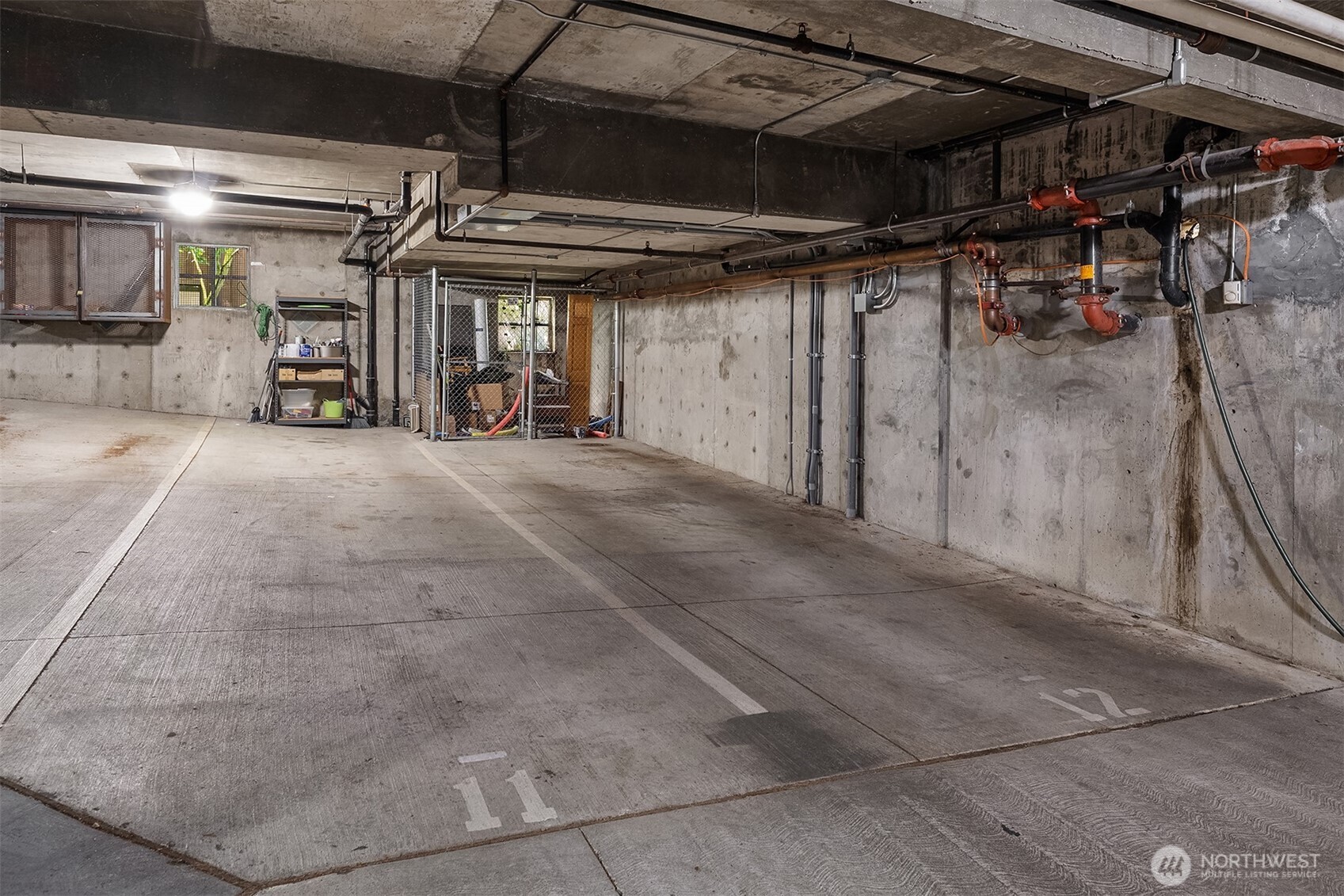 3824 Evanston Avenue N Unit: 11