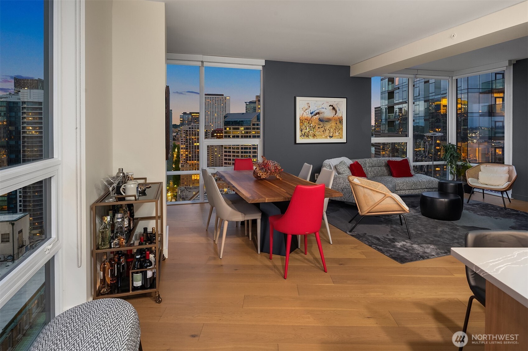121 Stewart Street Unit: 2501
