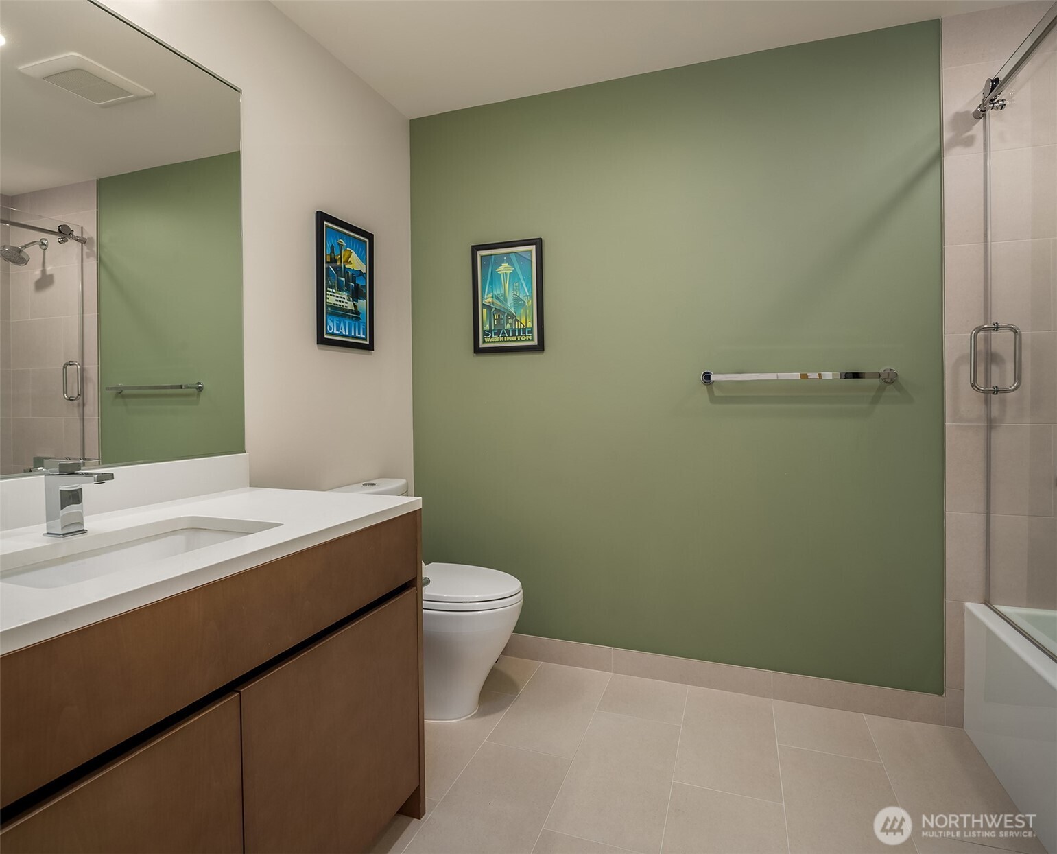 121 Stewart Street Unit: 2501