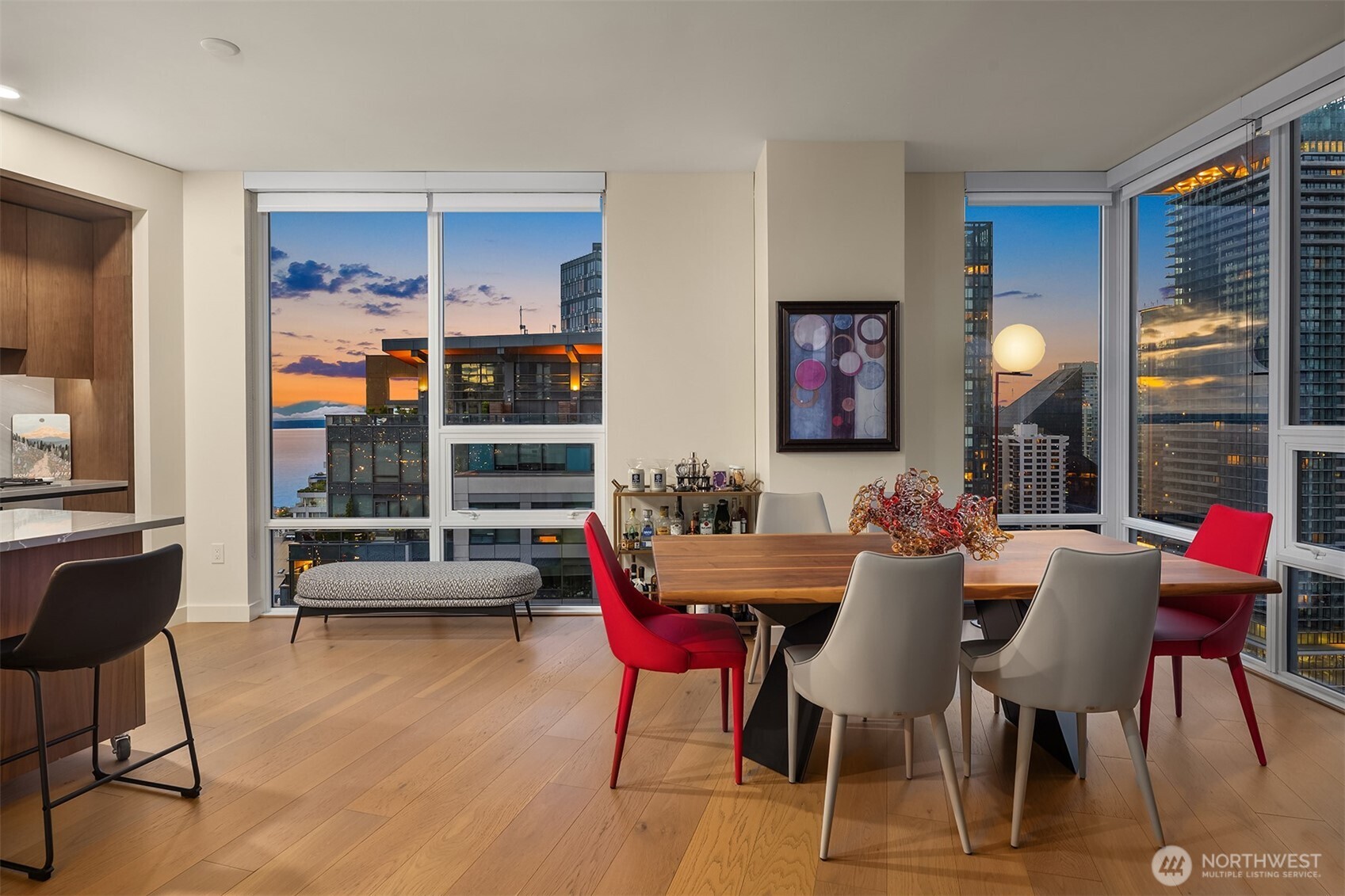 121 Stewart Street Unit: 2501