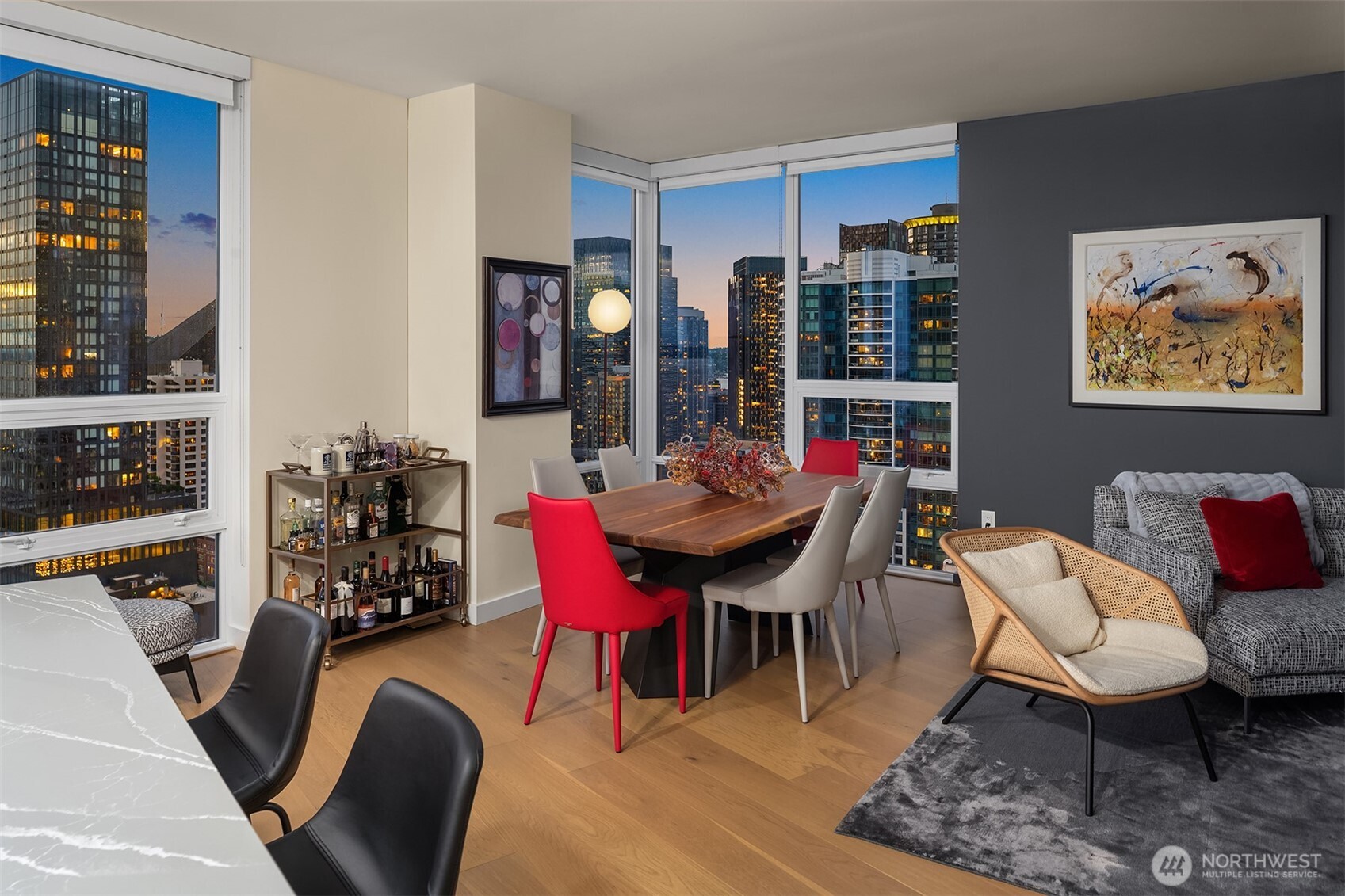 121 Stewart Street Unit: 2501