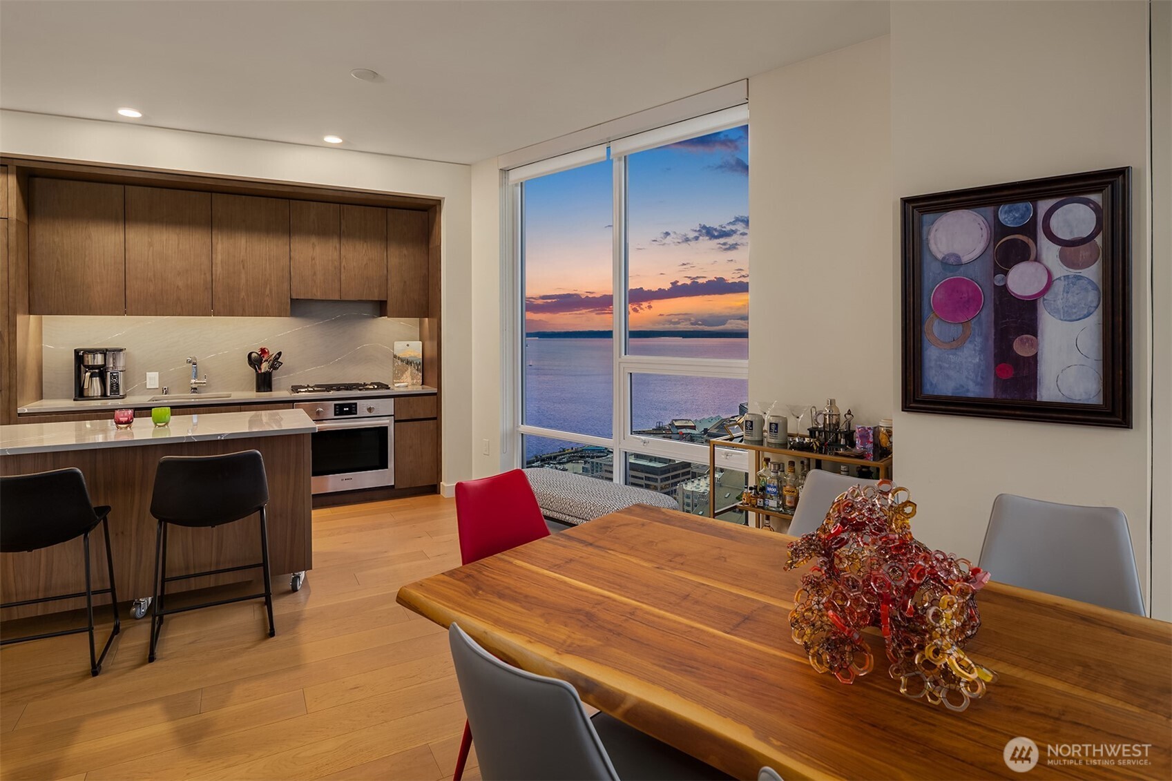 121 Stewart Street Unit: 2501