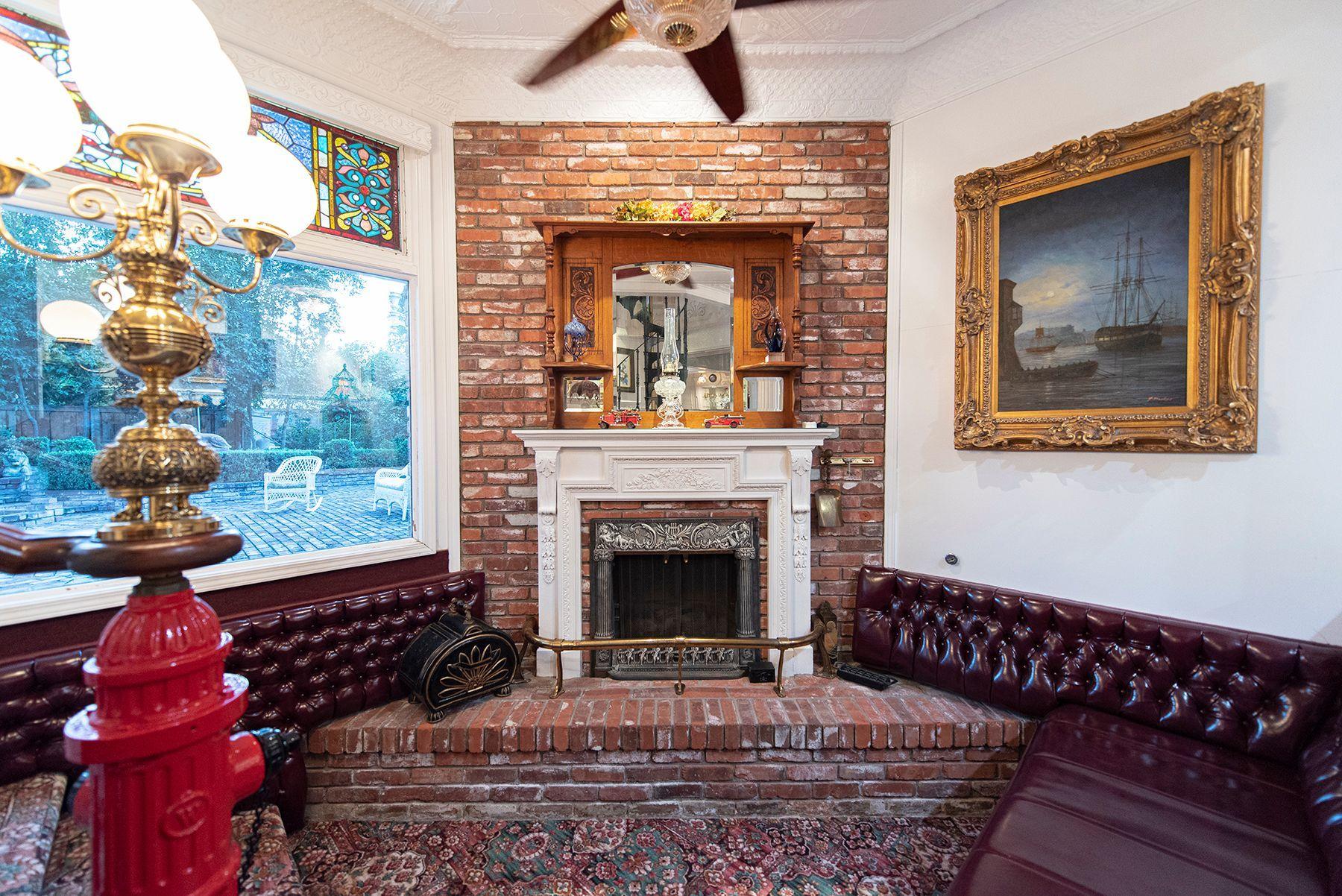 1015 S Giddings Street
