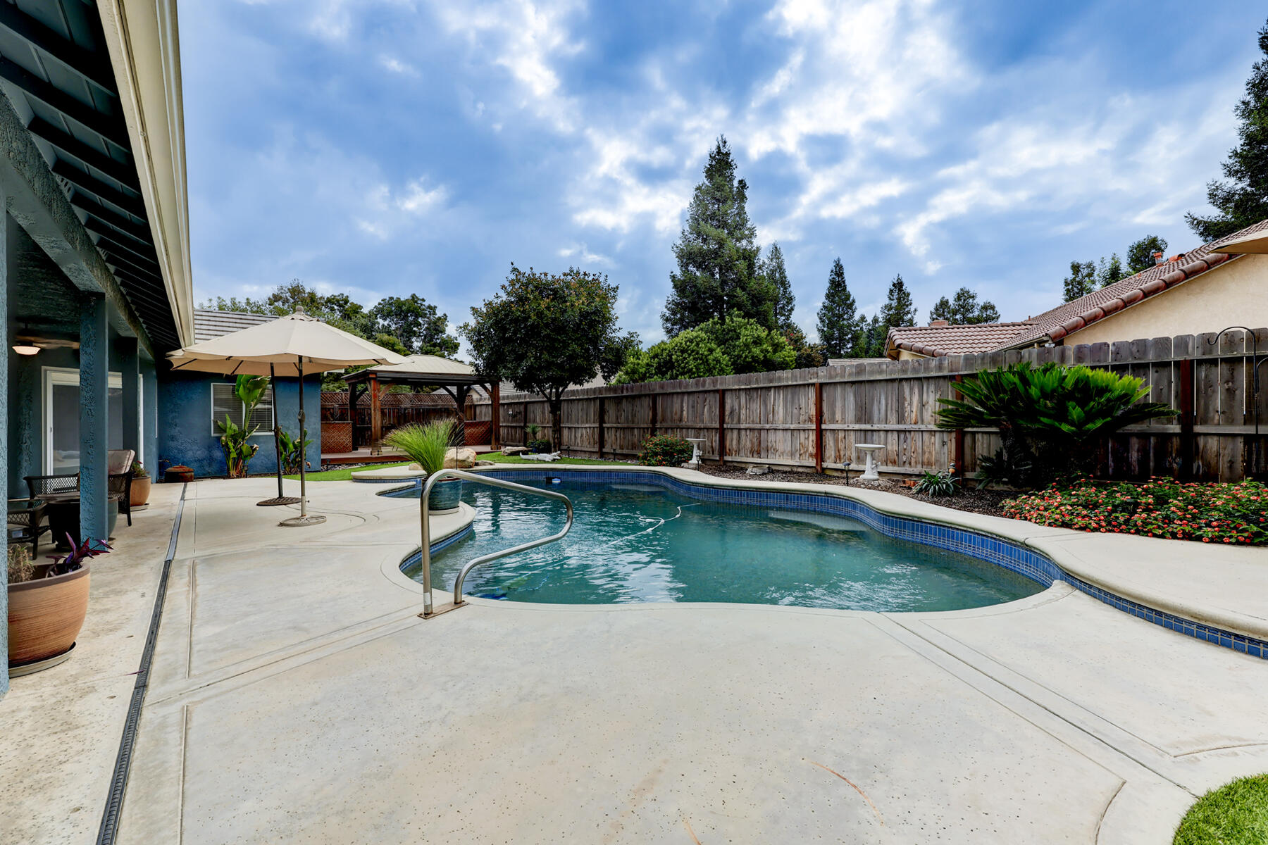 1501 E Seeger Avenue