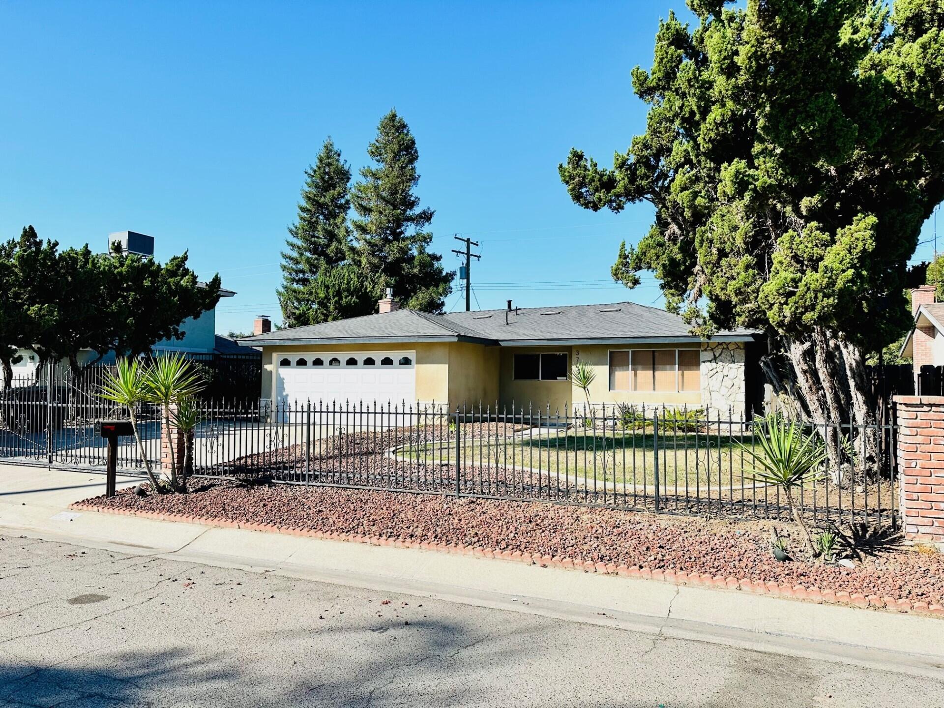 3743 S Verde Vista Street
