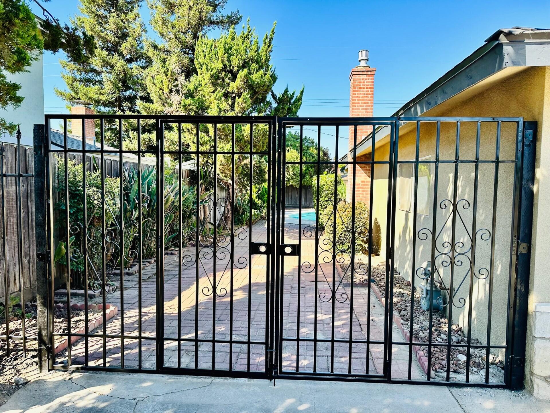 3743 S Verde Vista Street