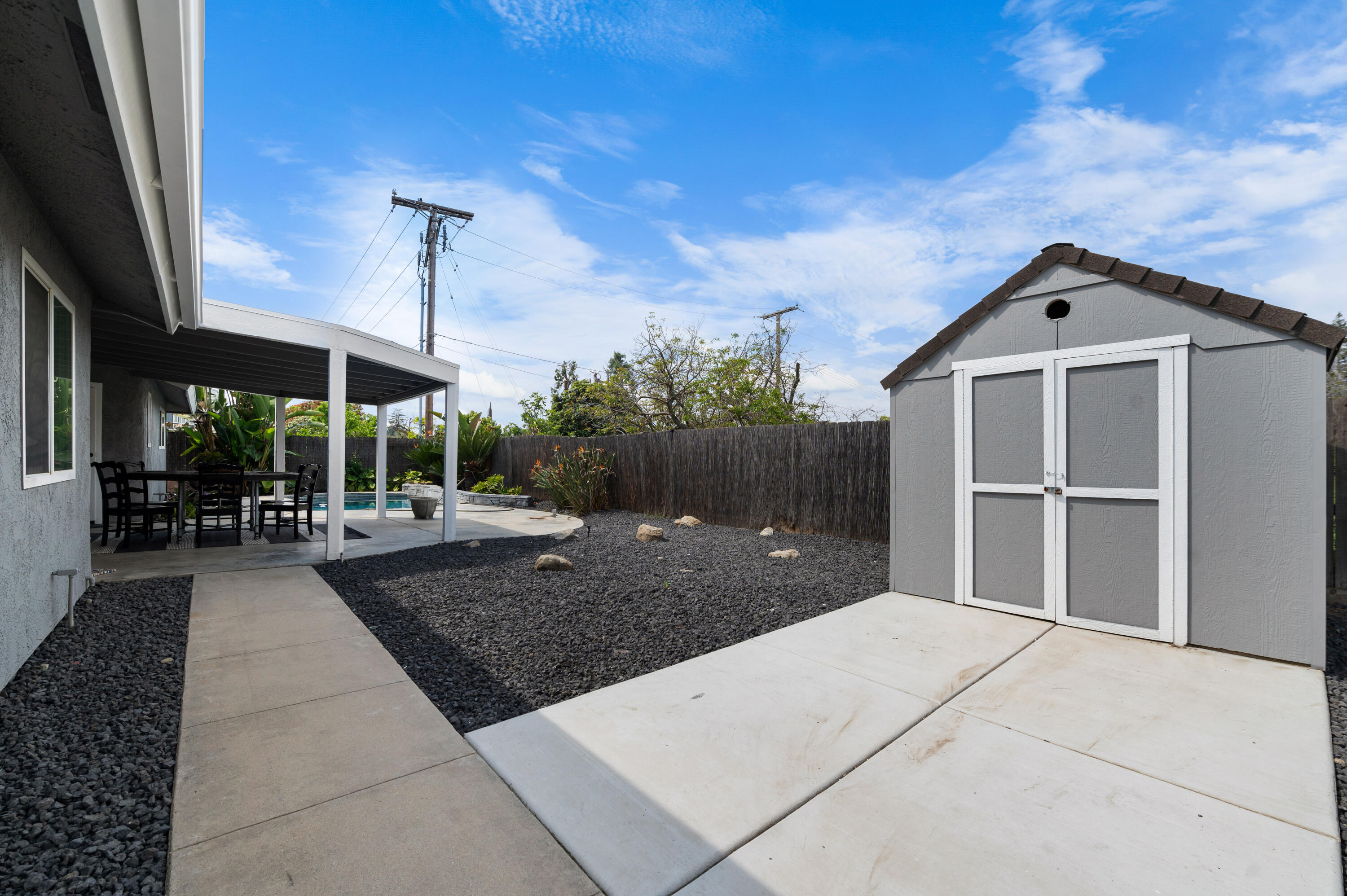 823 N Bollinger Street