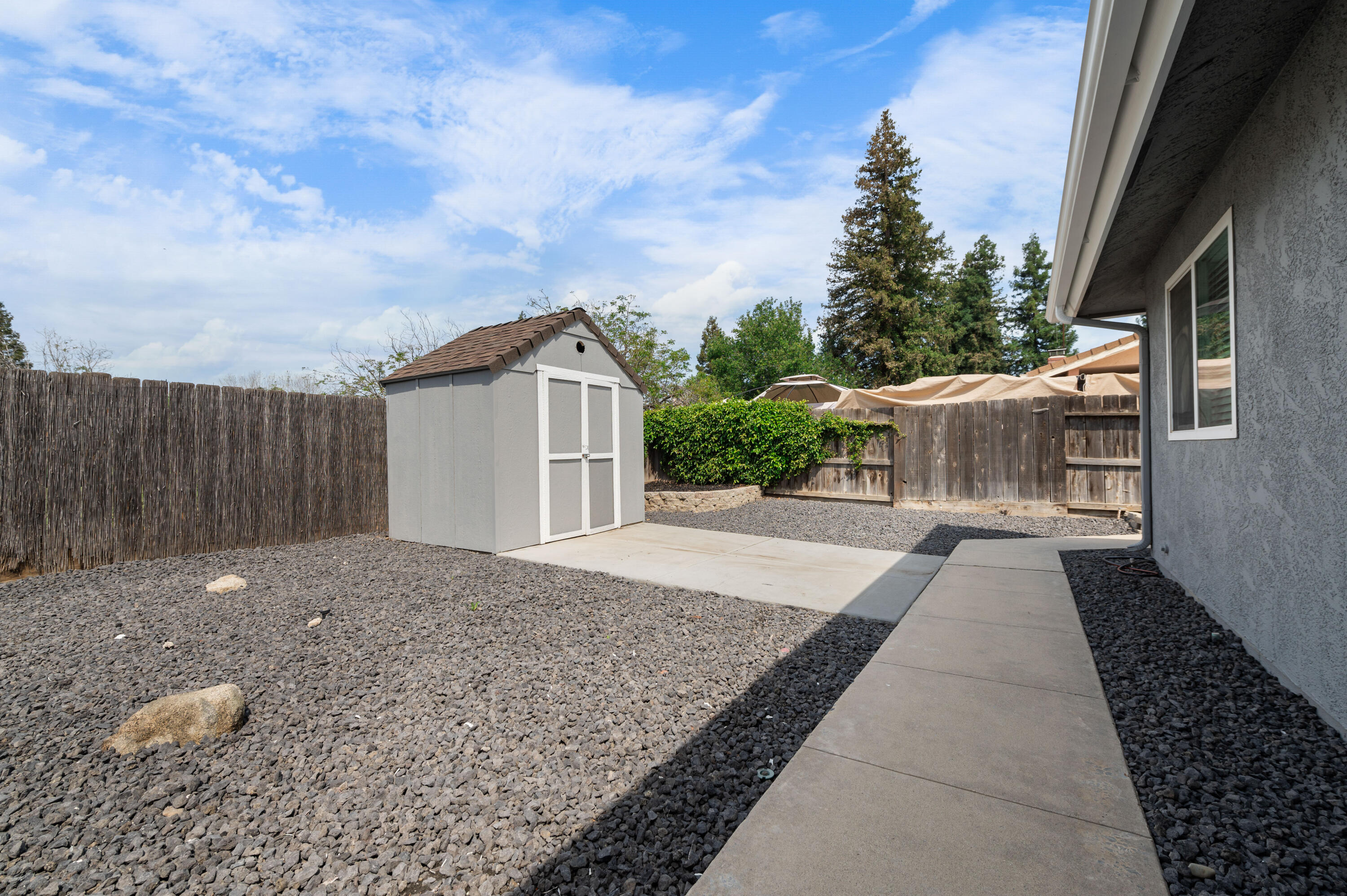 823 N Bollinger Street