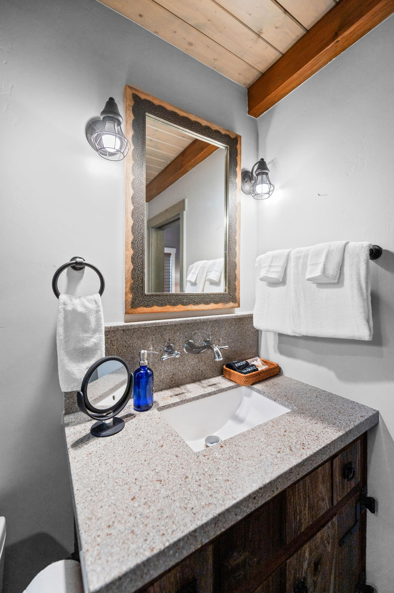 42440 Kaweah River Drive