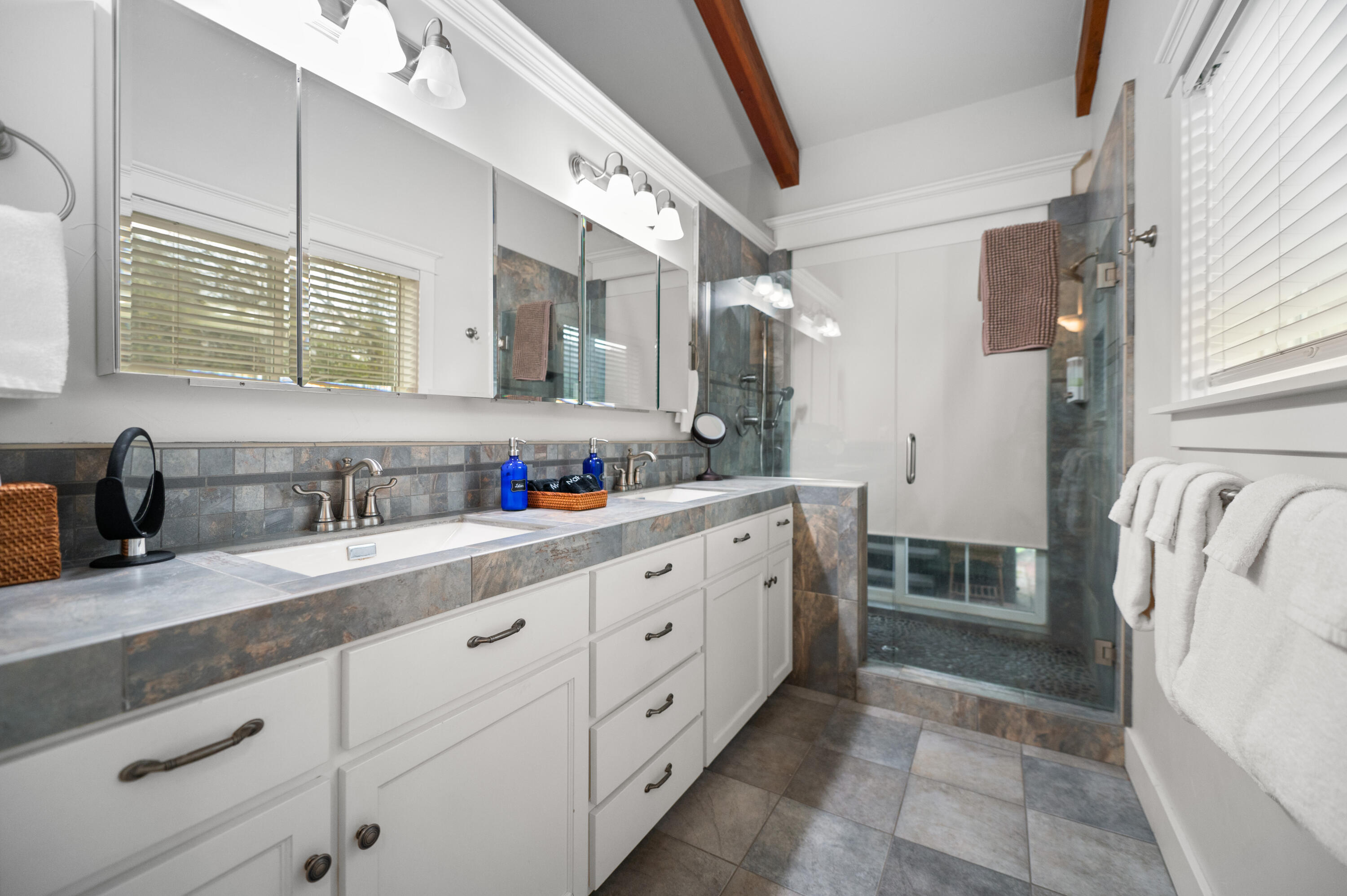 42440 Kaweah River Drive