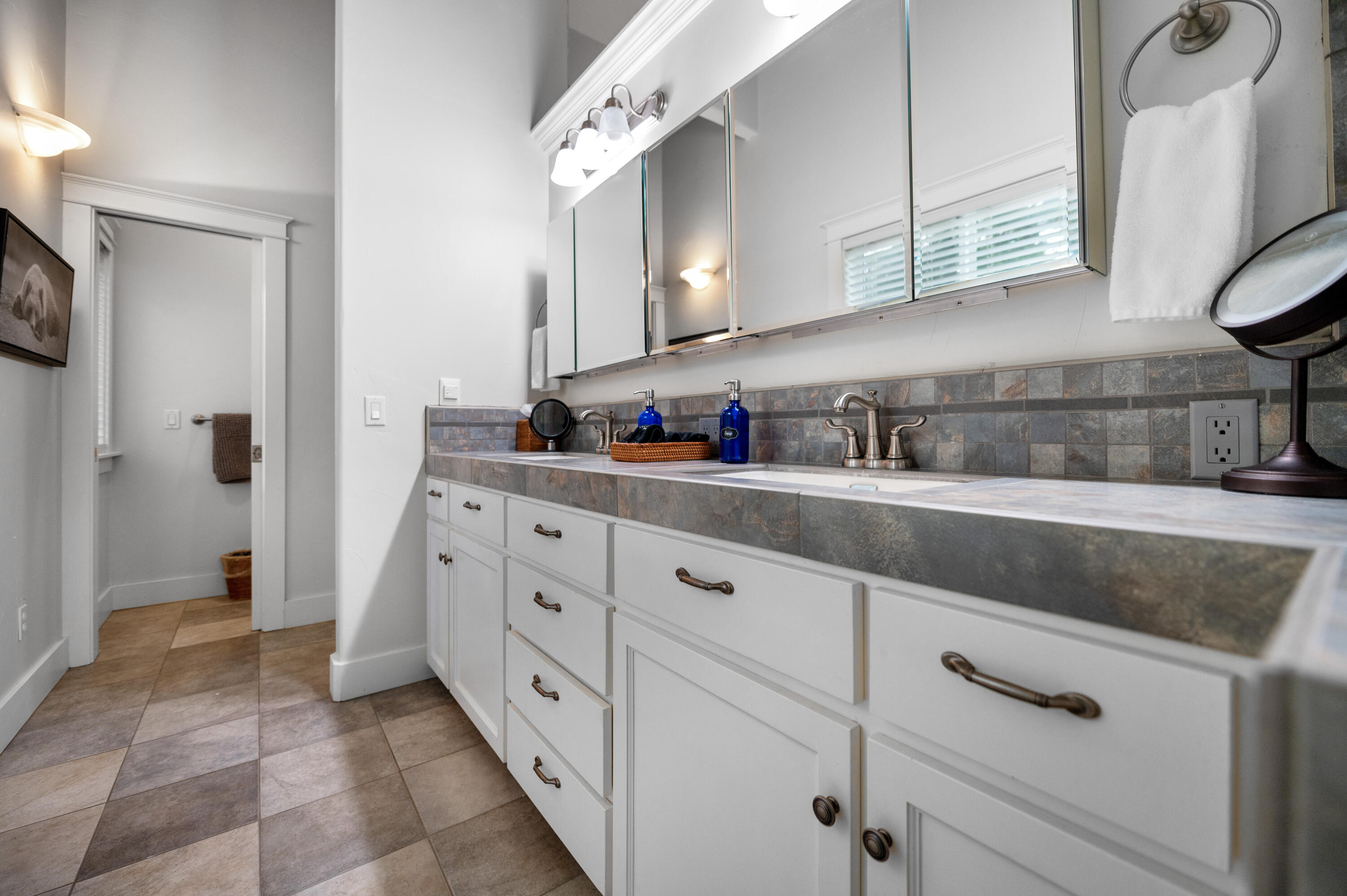 42440 Kaweah River Drive