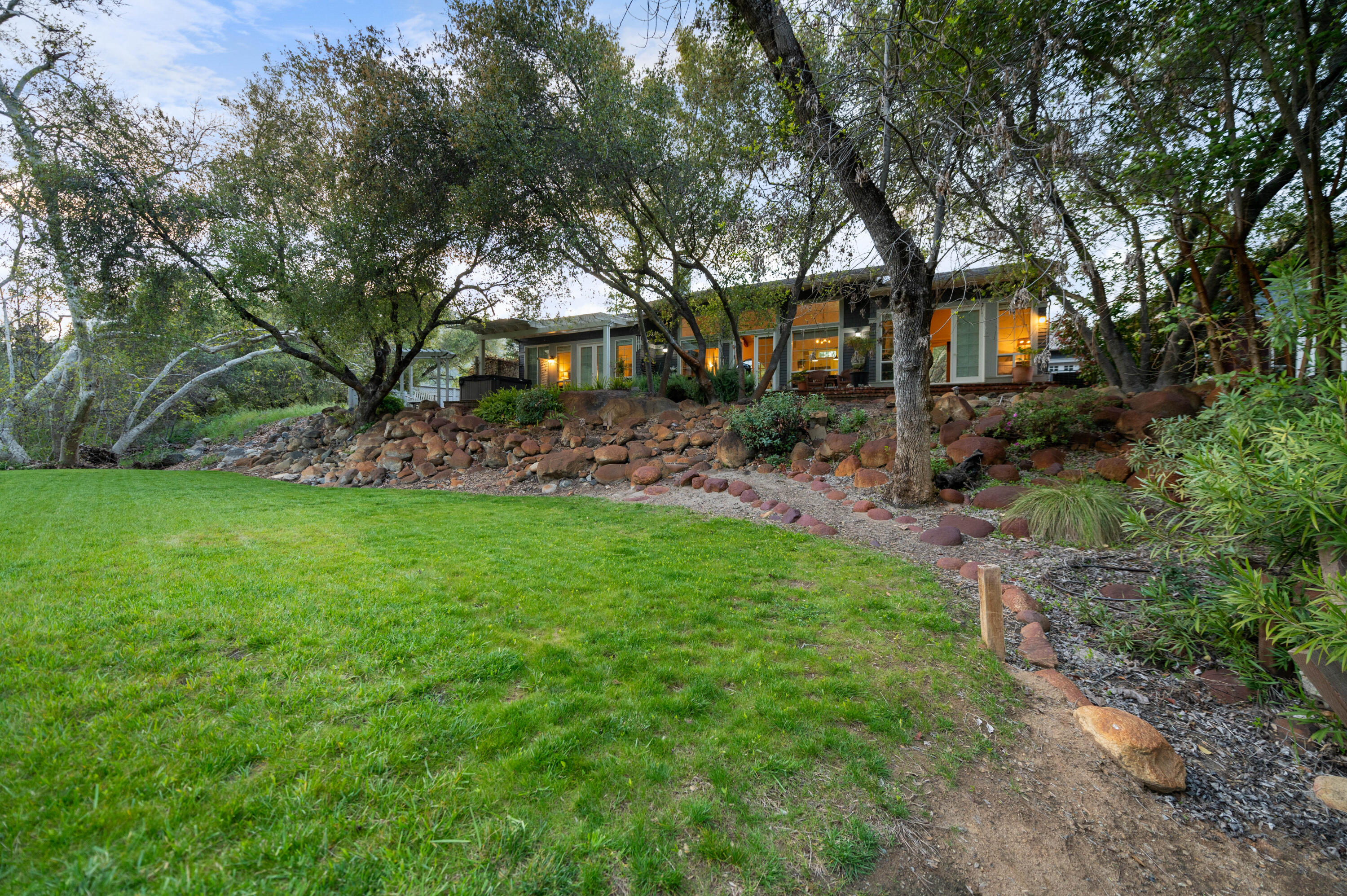 42440 Kaweah River Drive