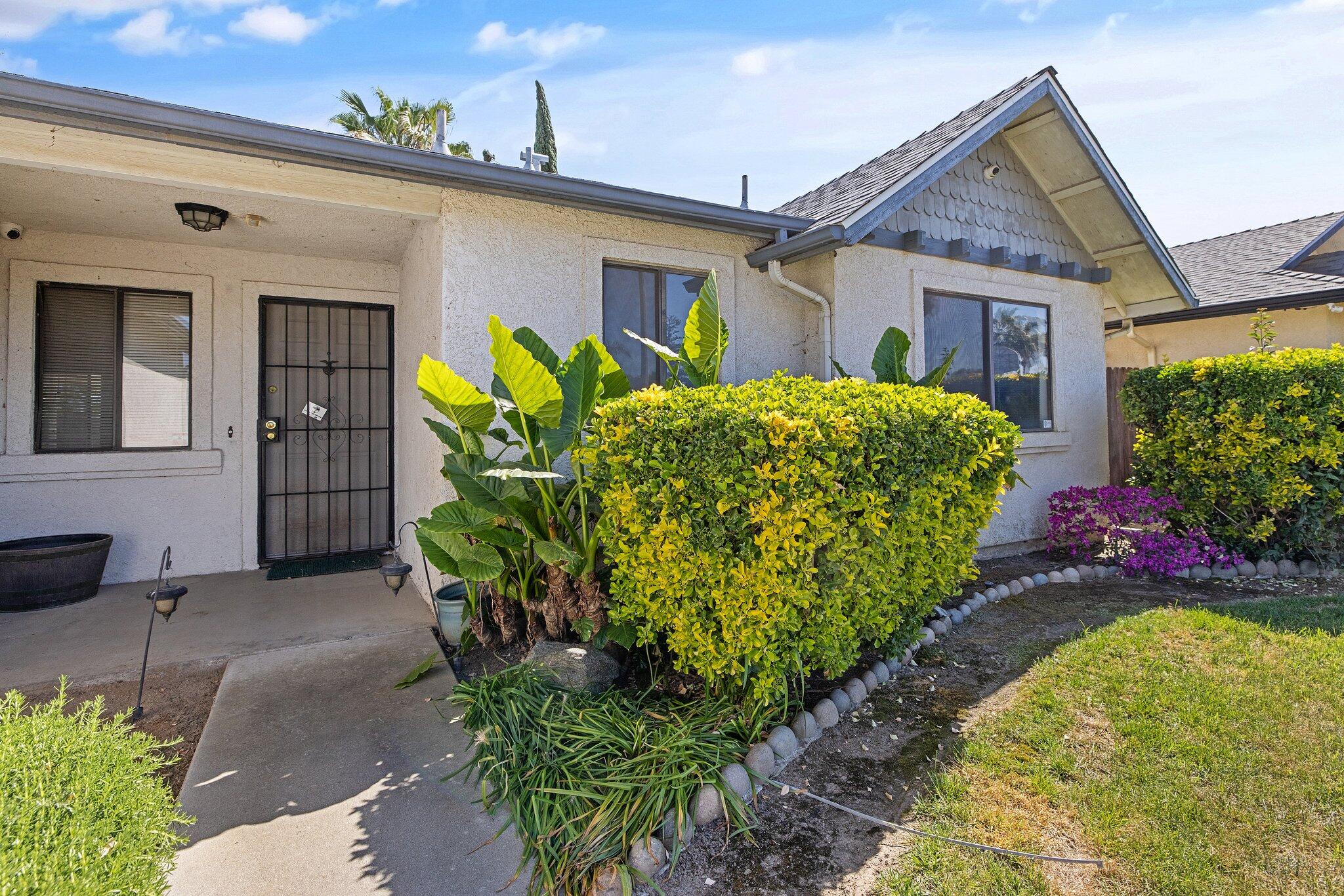 1435 E Brea Avenue