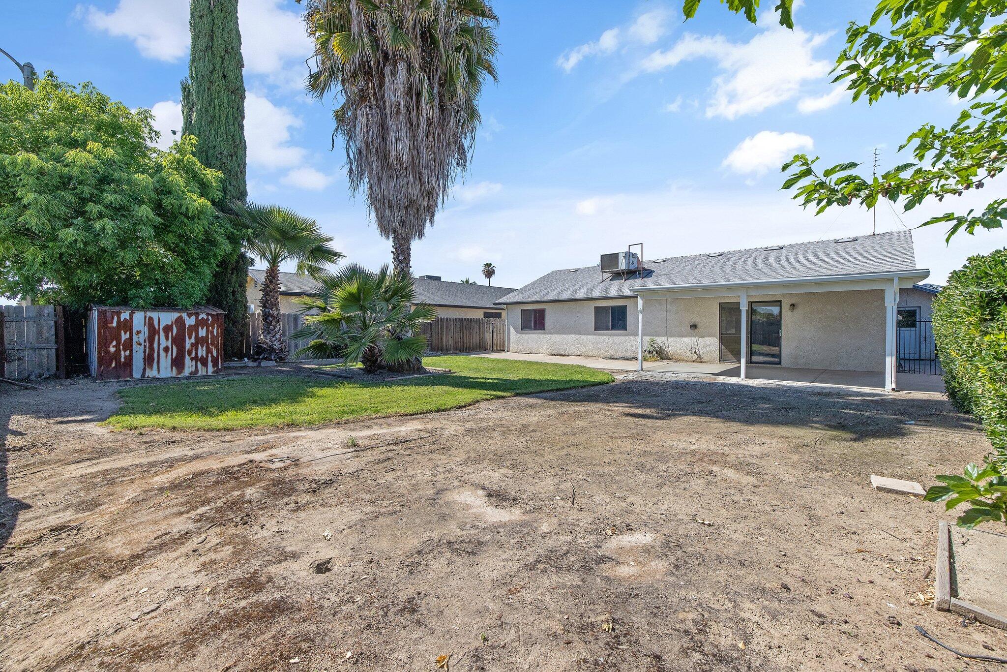1435 E Brea Avenue