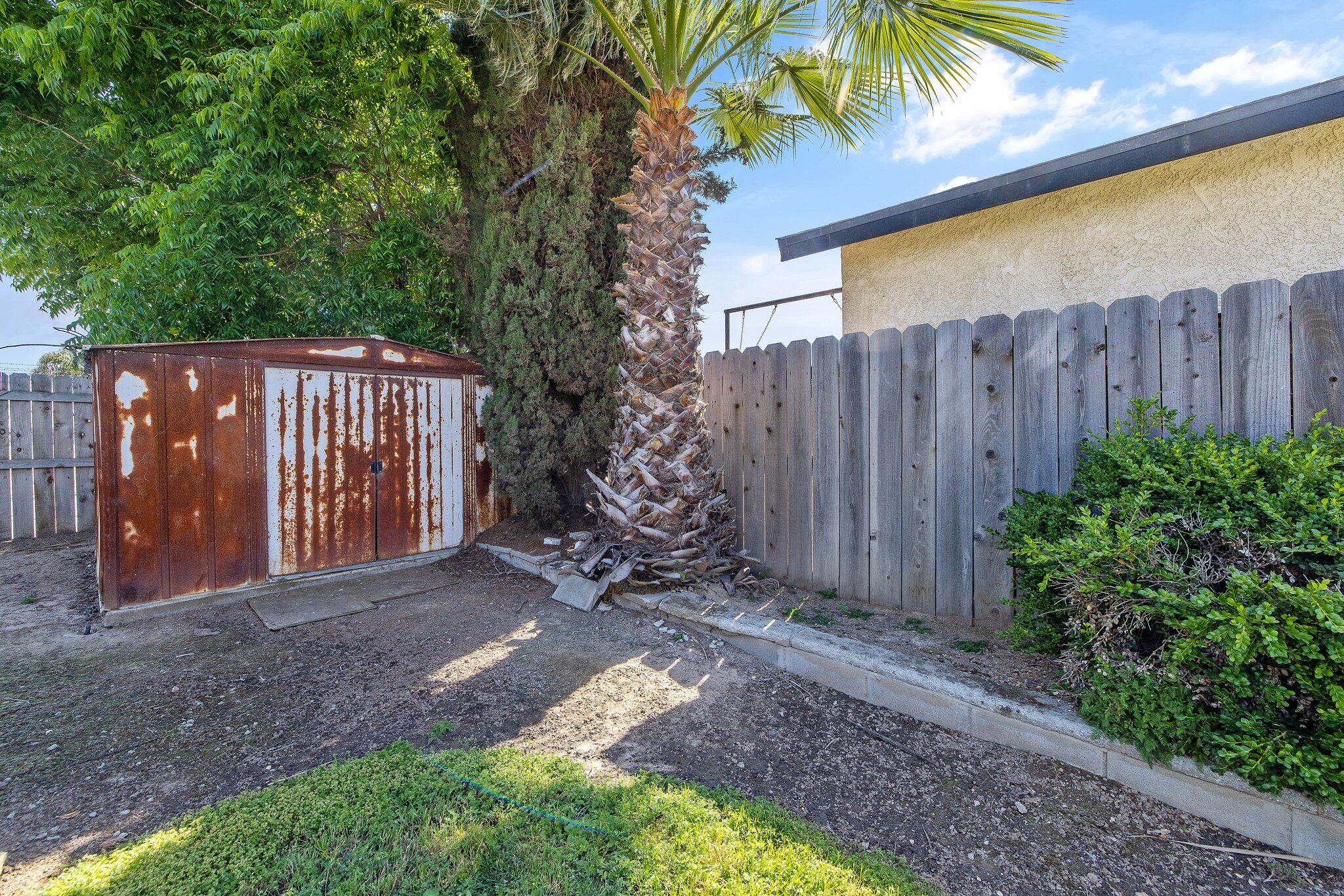 1435 E Brea Avenue
