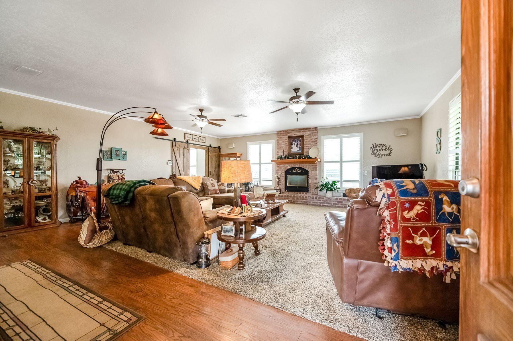 12304 Avenue 328