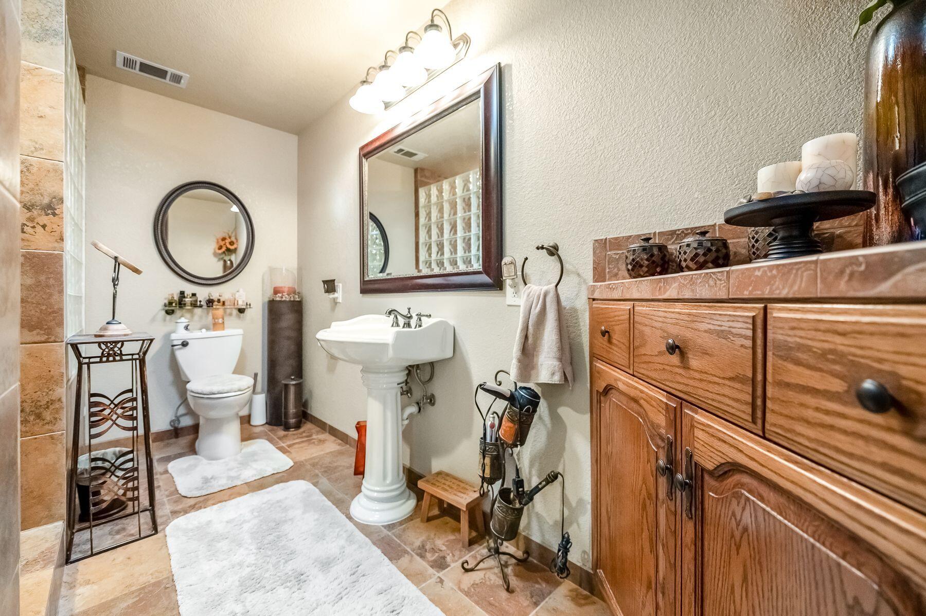 12304 Avenue 328