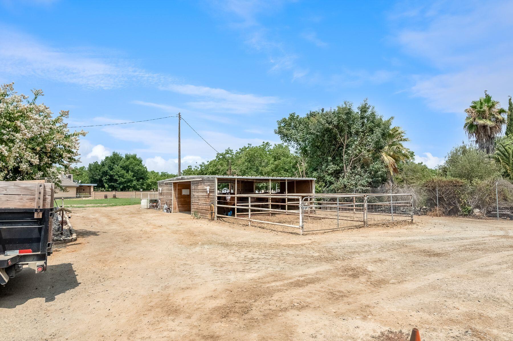 12304 Avenue 328
