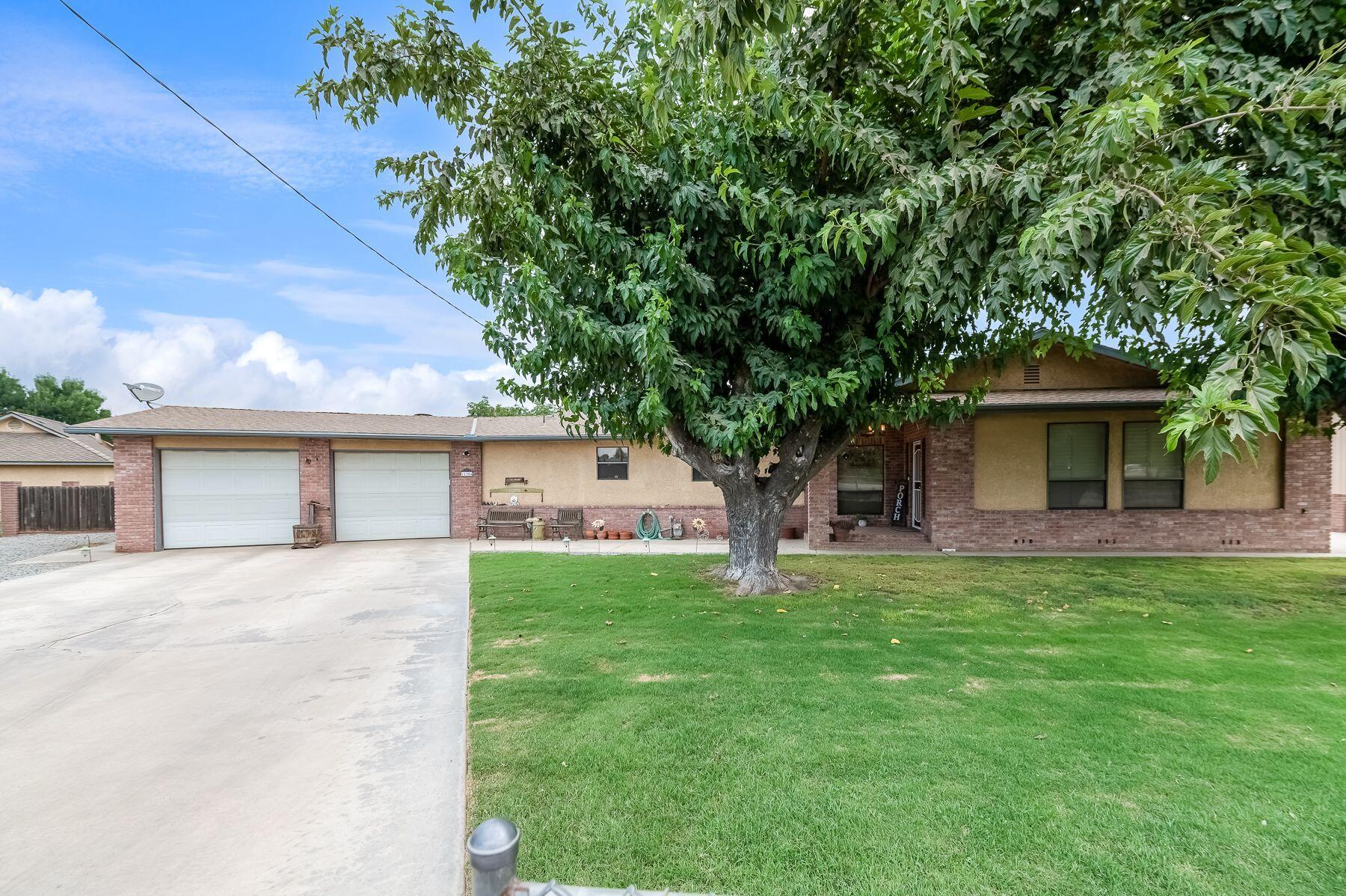 12304 Avenue 328