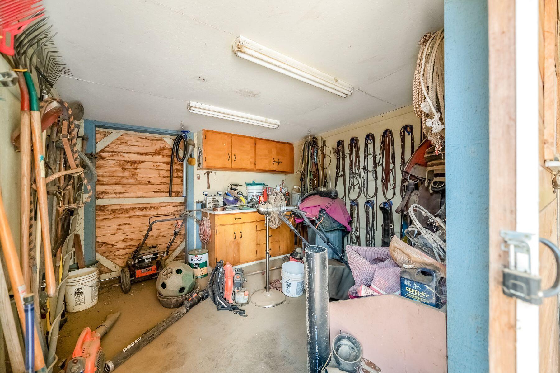 12304 Avenue 328