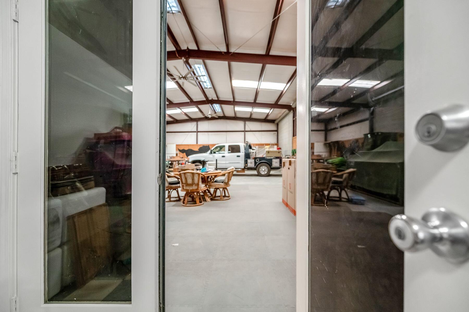 12304 Avenue 328