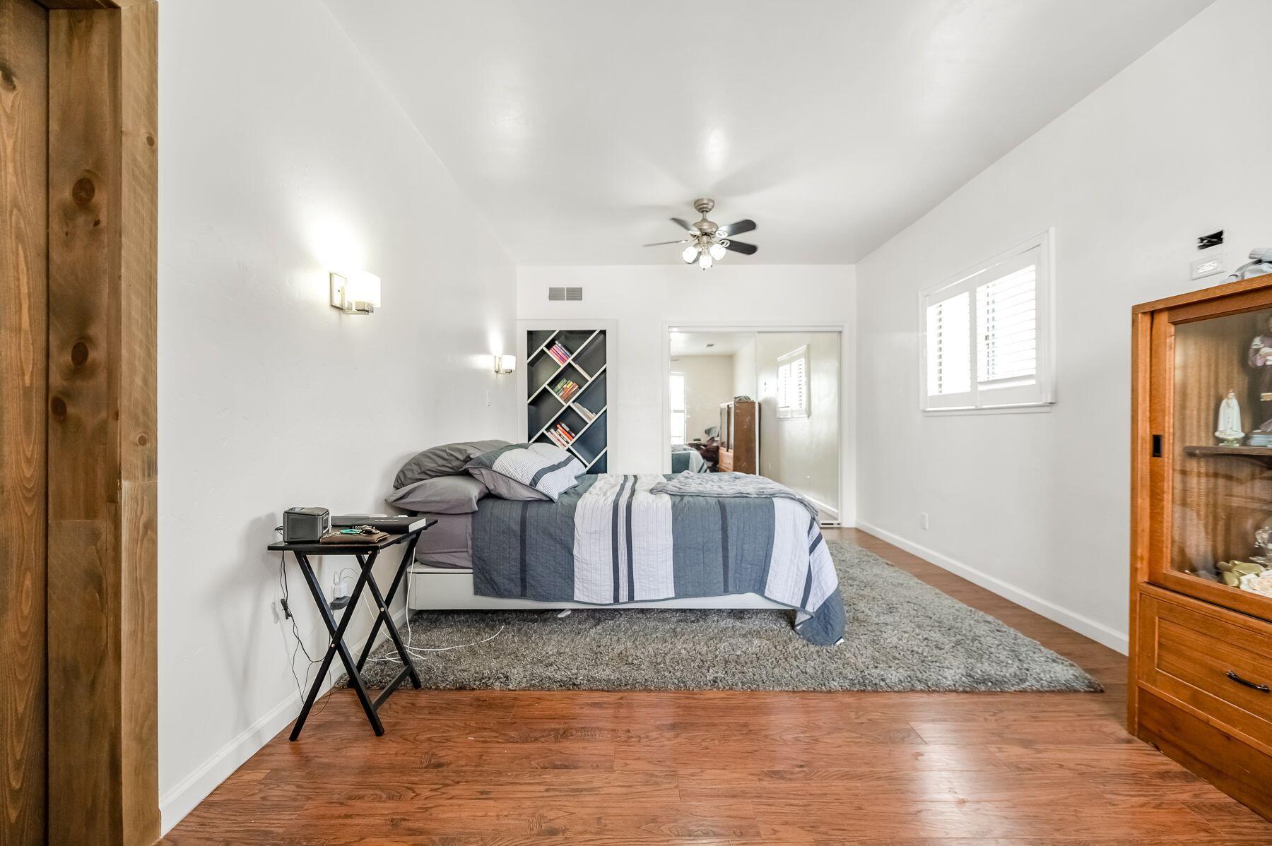12304 Avenue 328