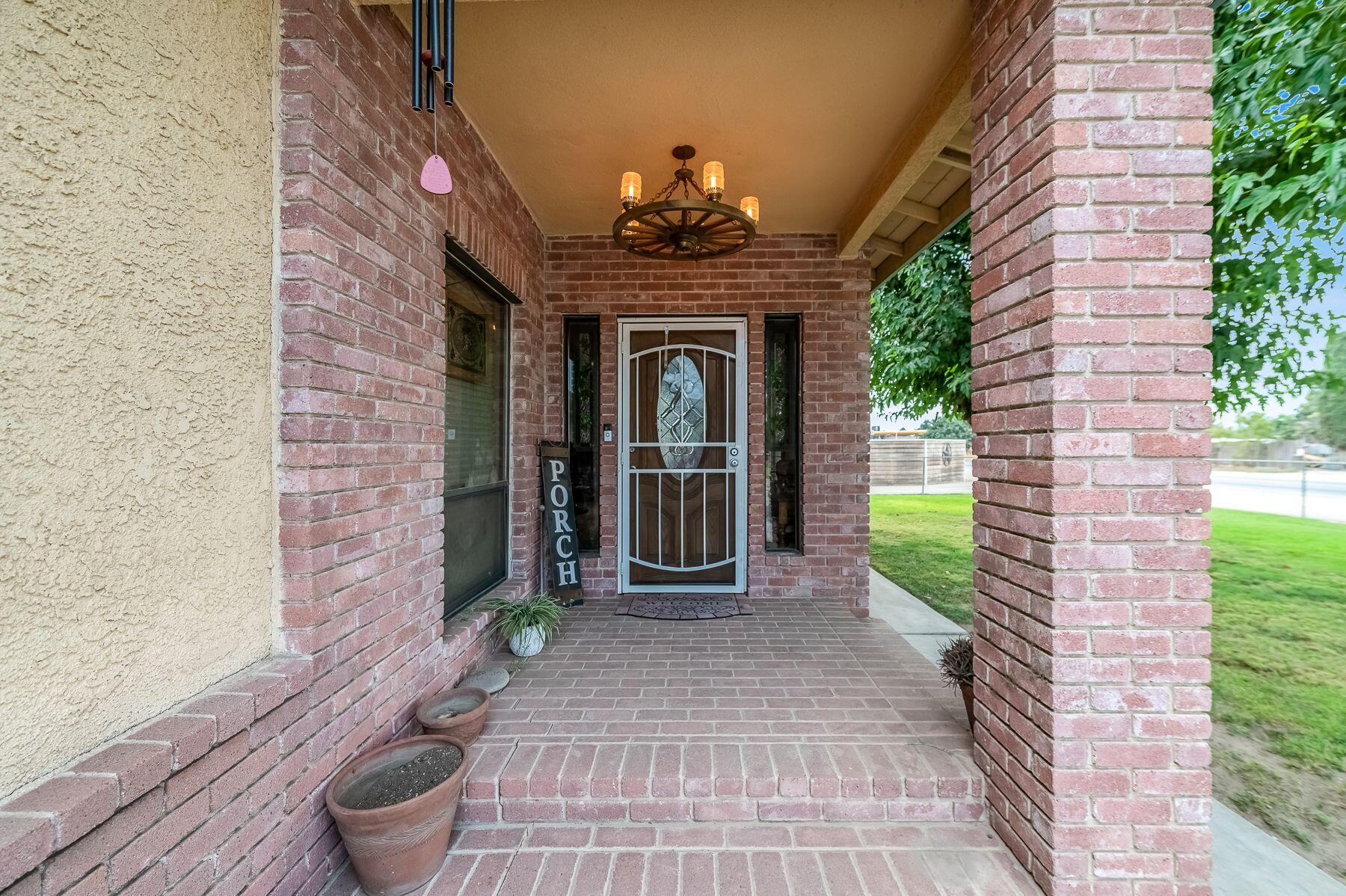 12304 Avenue 328