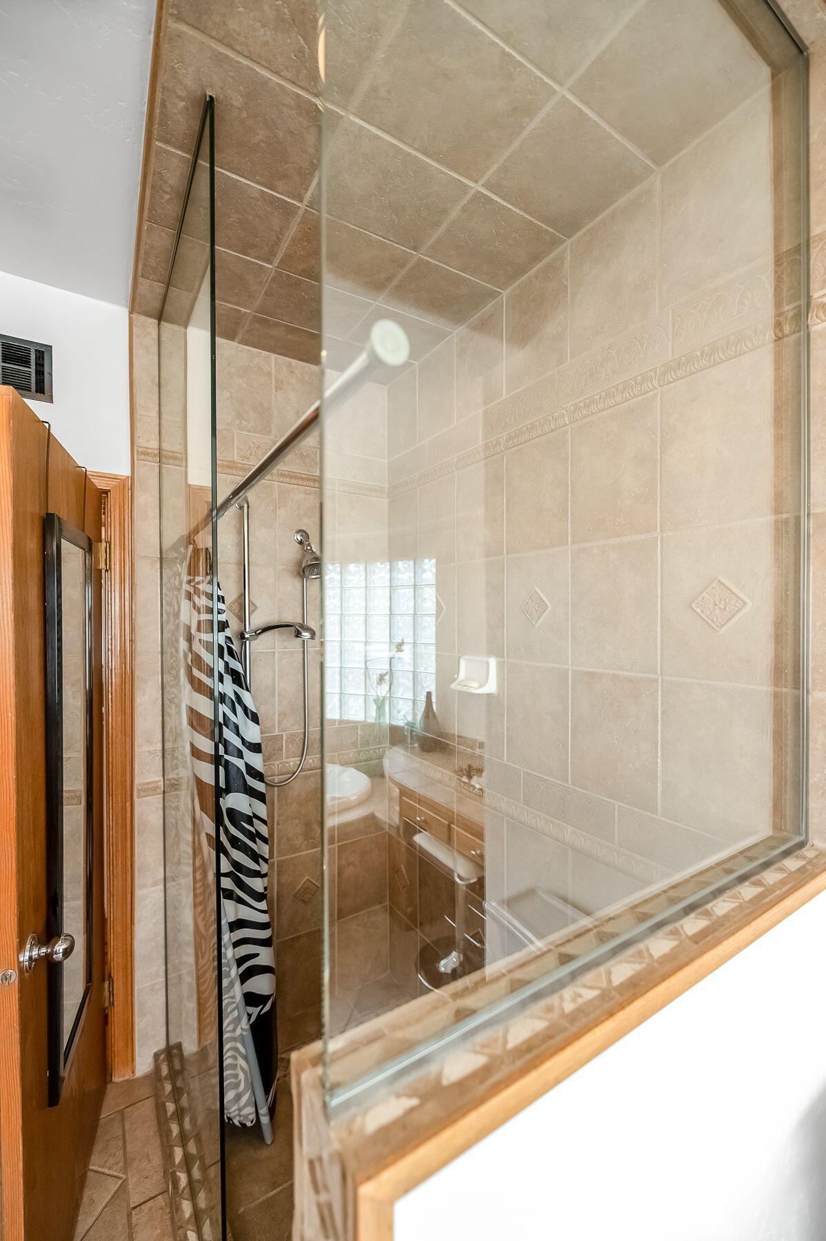 12304 Avenue 328