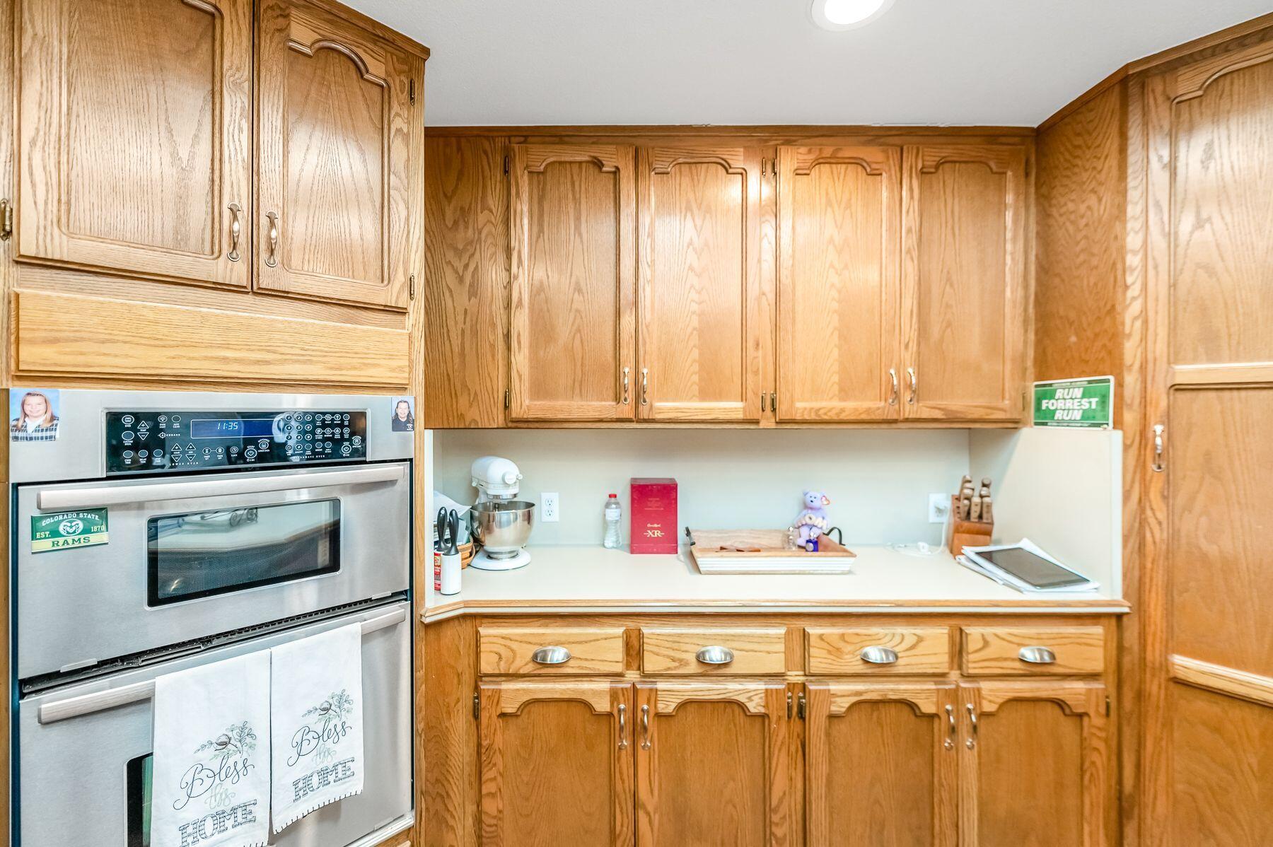 12304 Avenue 328