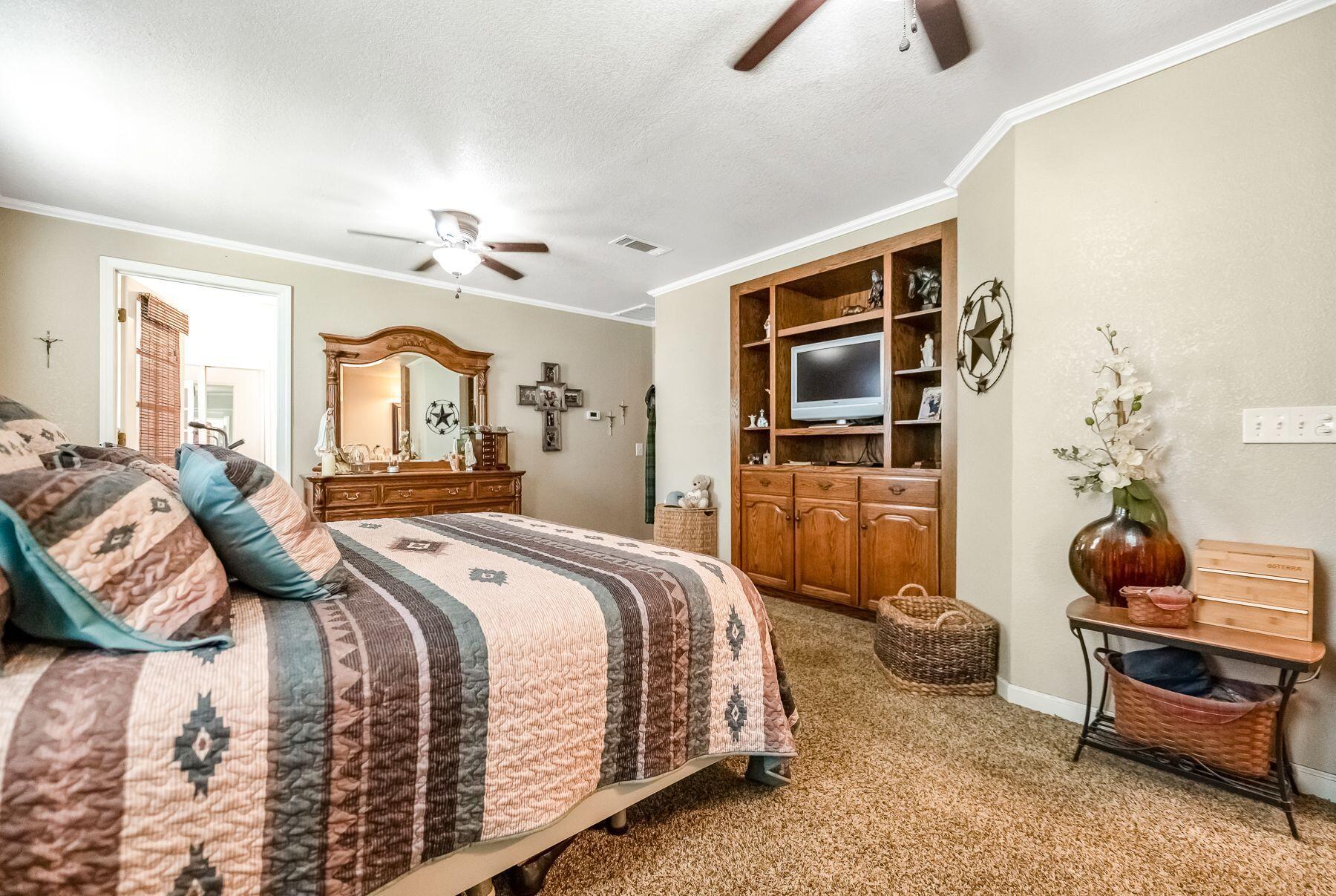 12304 Avenue 328