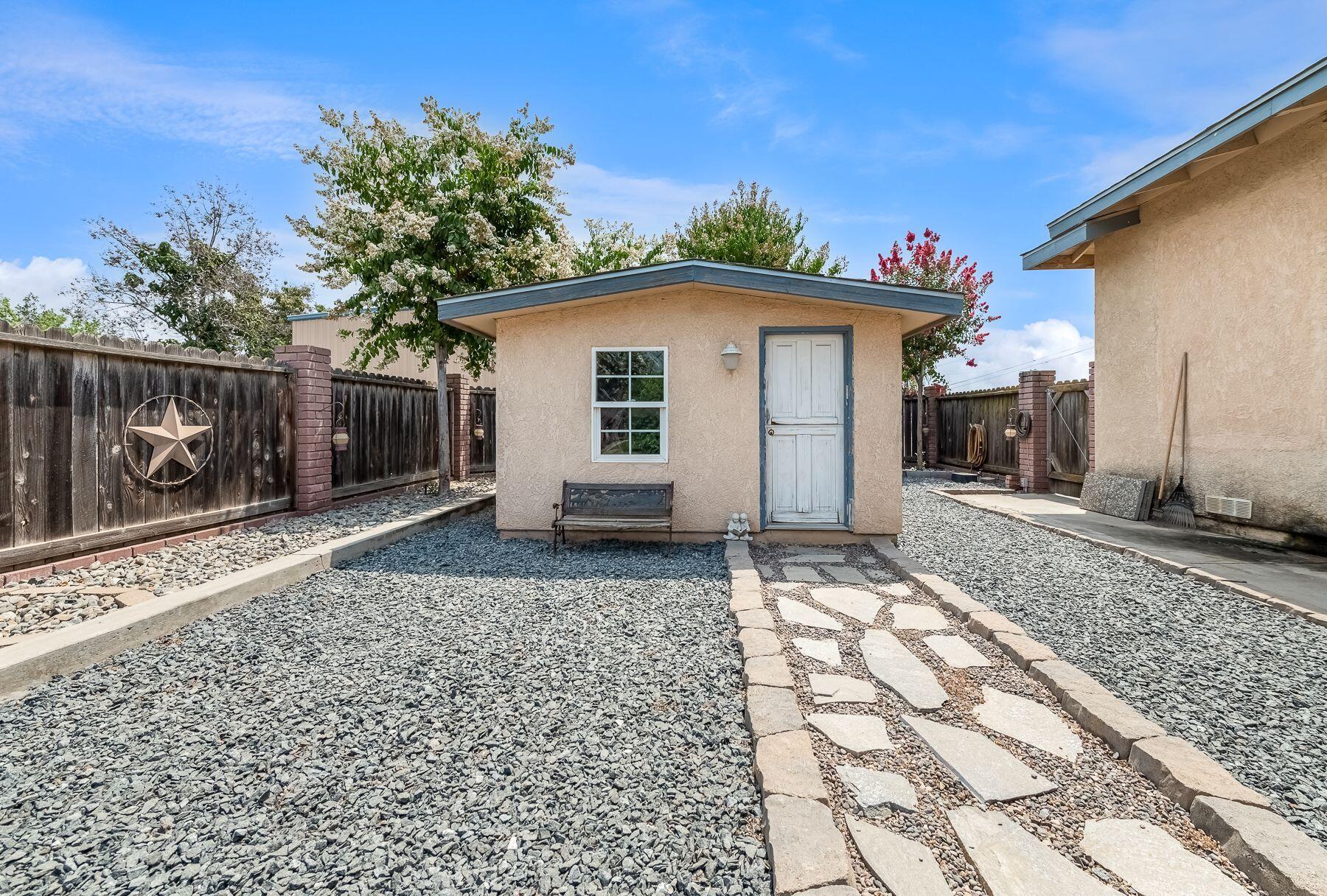 12304 Avenue 328