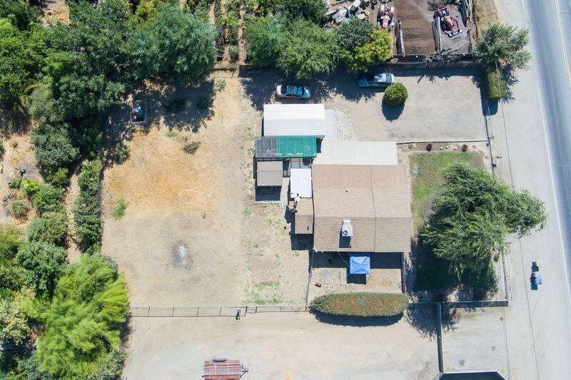 12344 Avenue 328