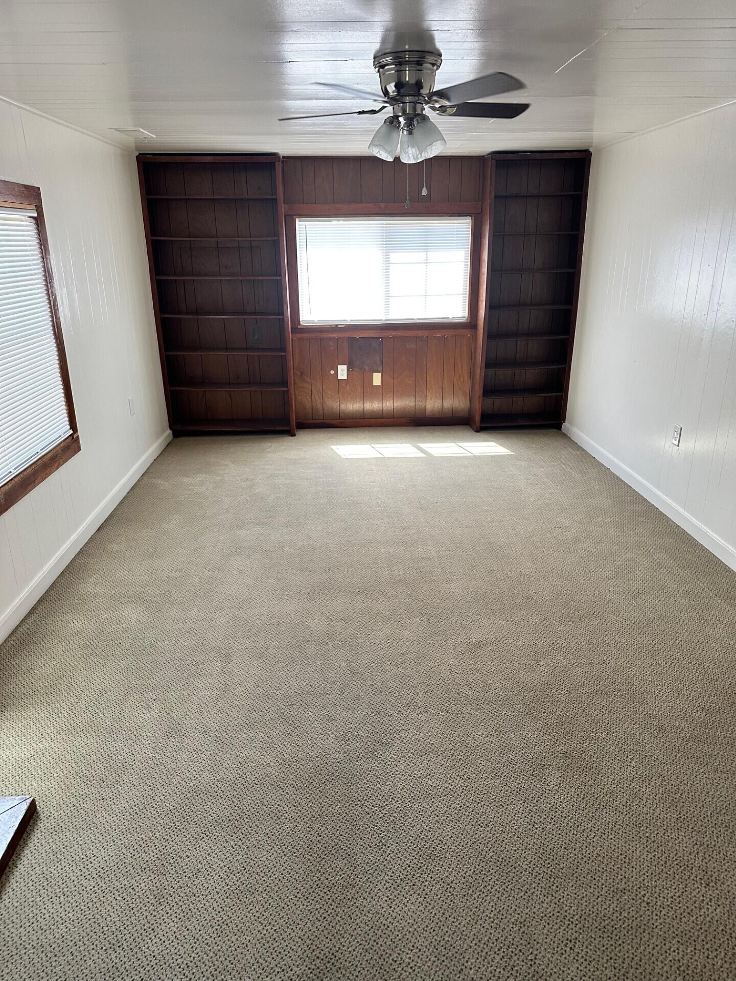 12344 Avenue 328