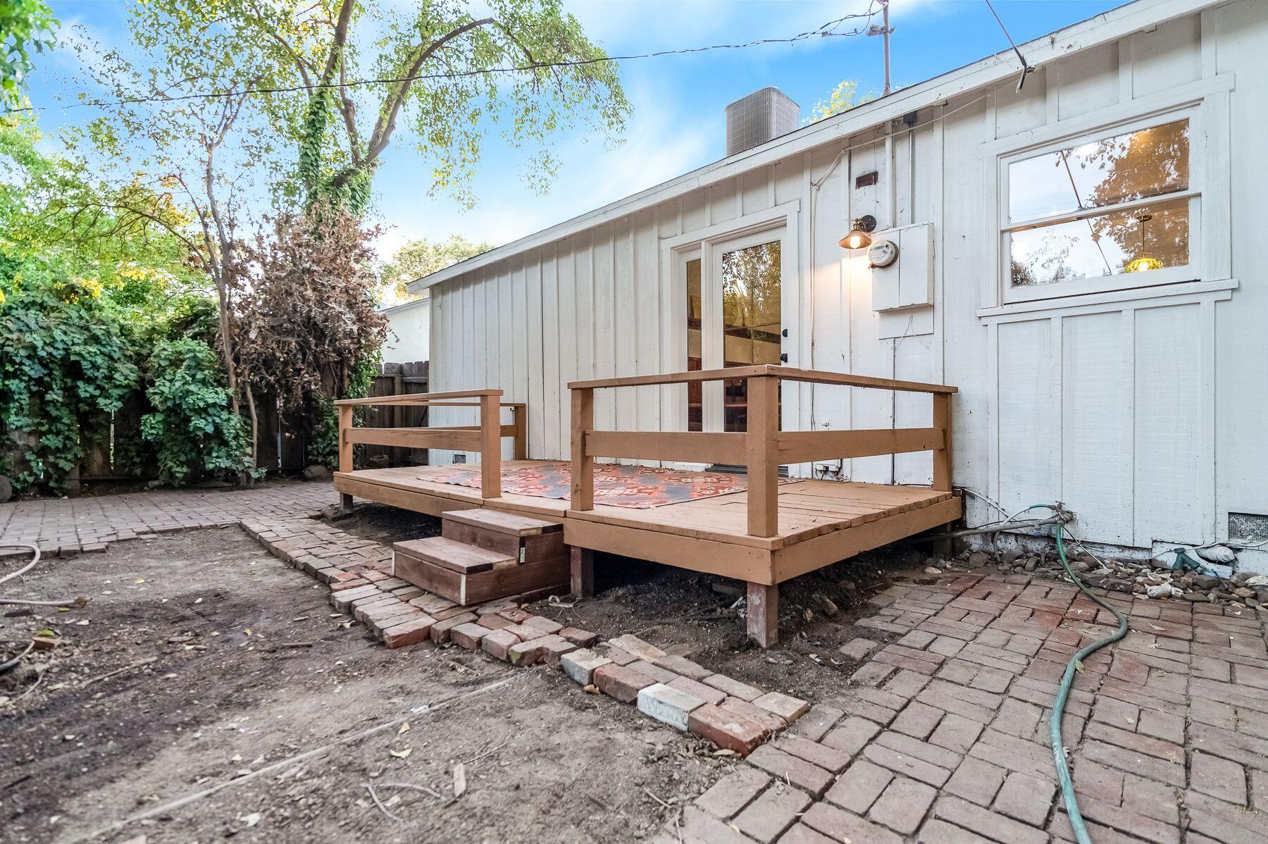 3117 E Westcott Avenue