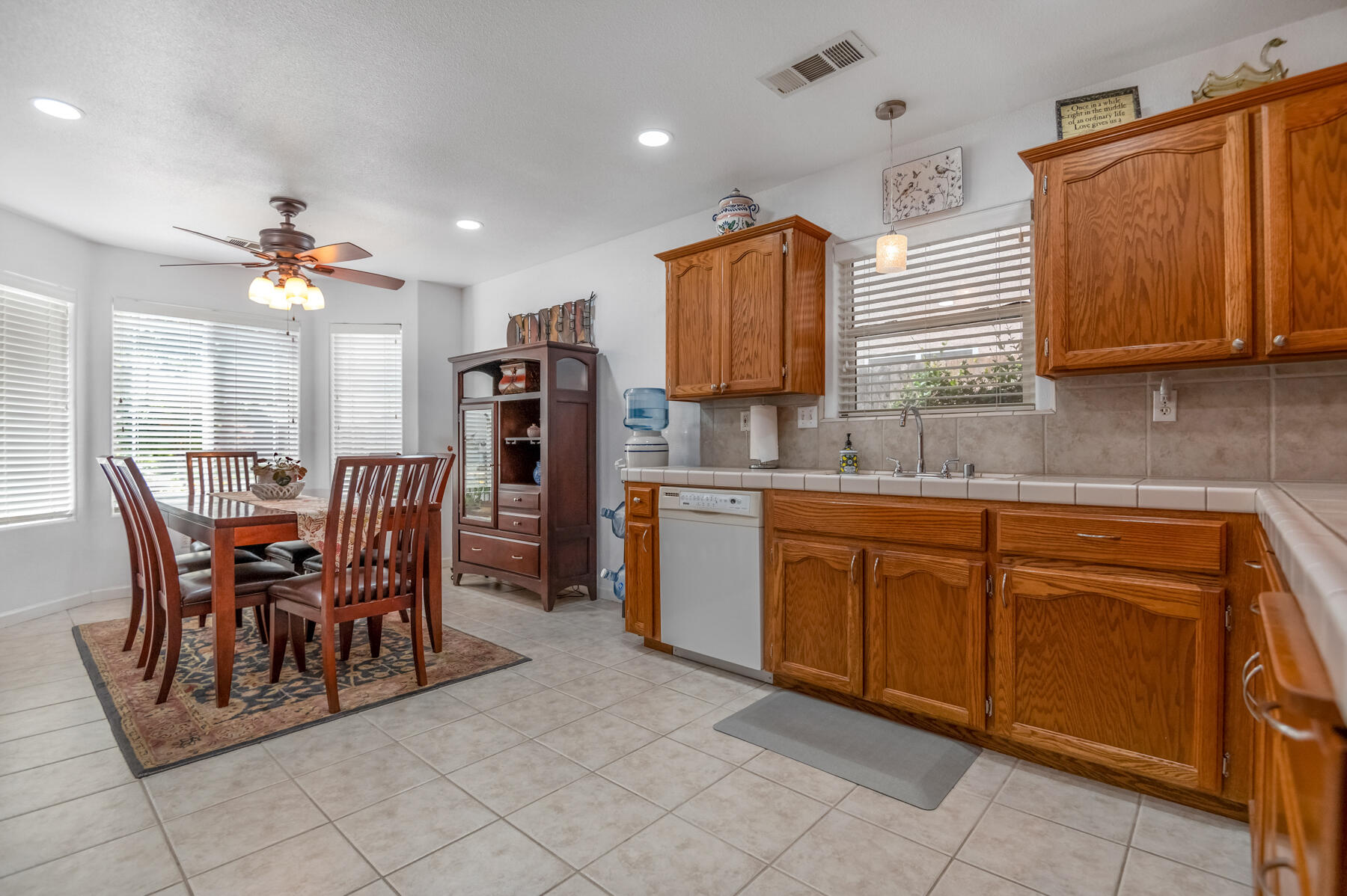 2328 E Beech Court