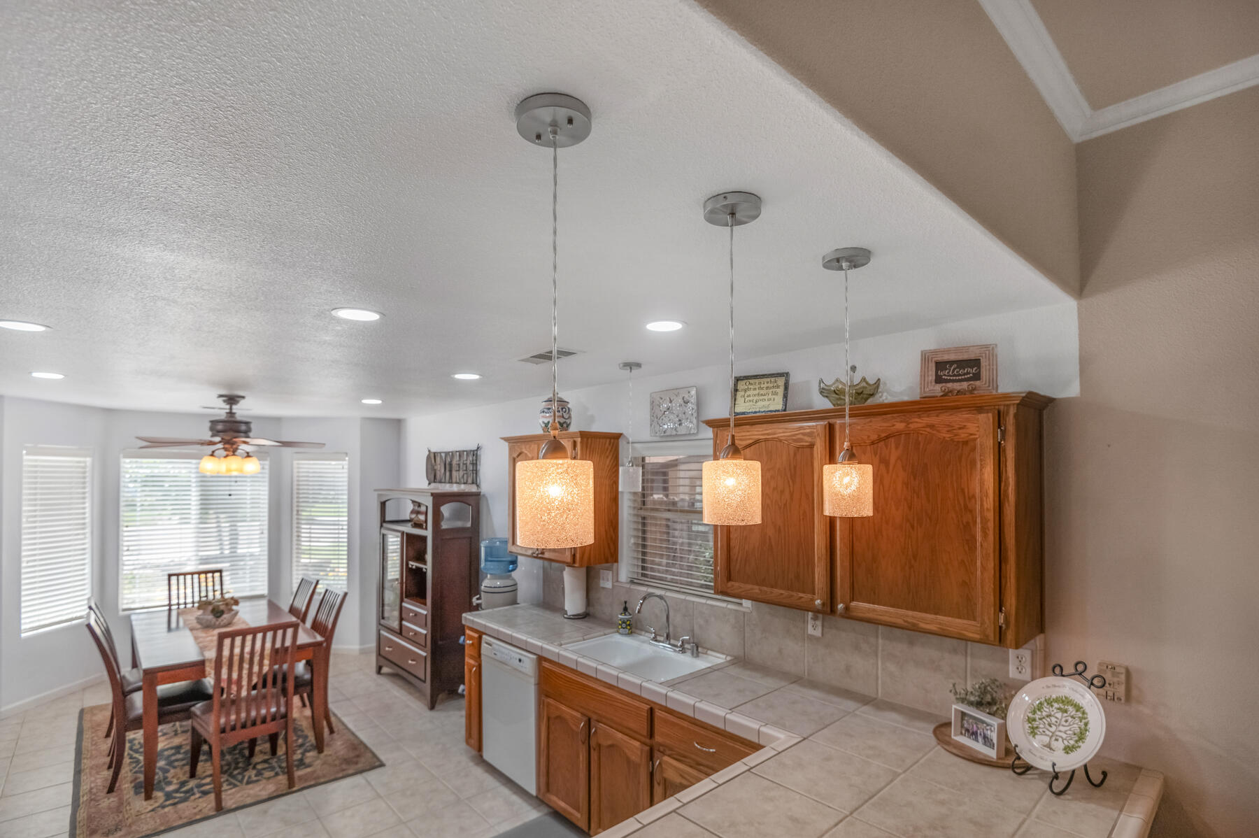 2328 E Beech Court