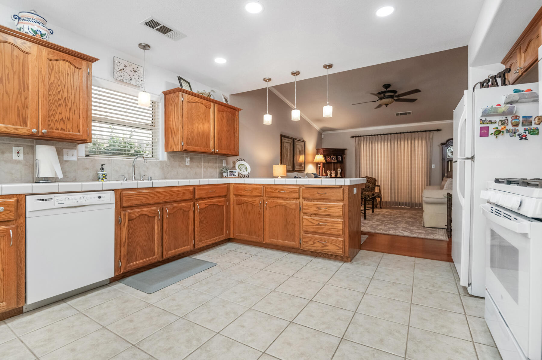 2328 E Beech Court