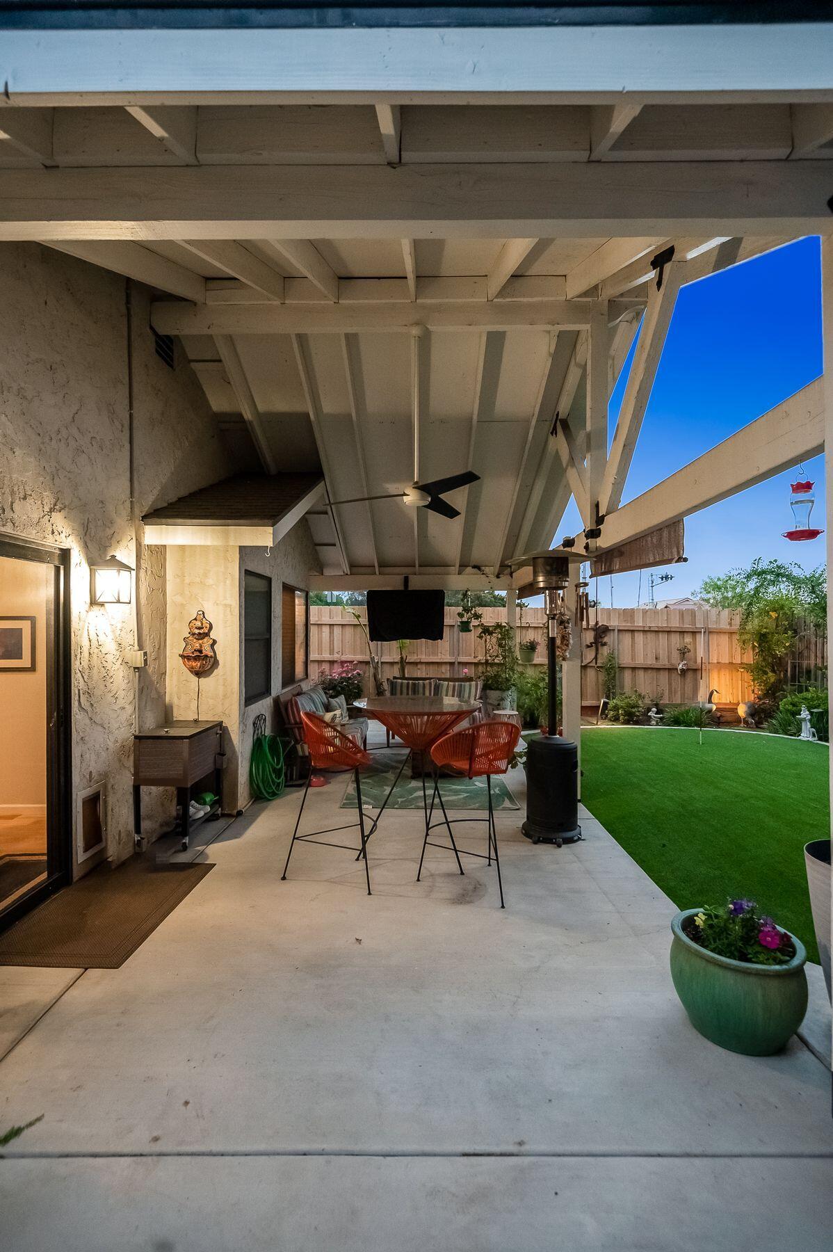 1937 S Pinnacle Street