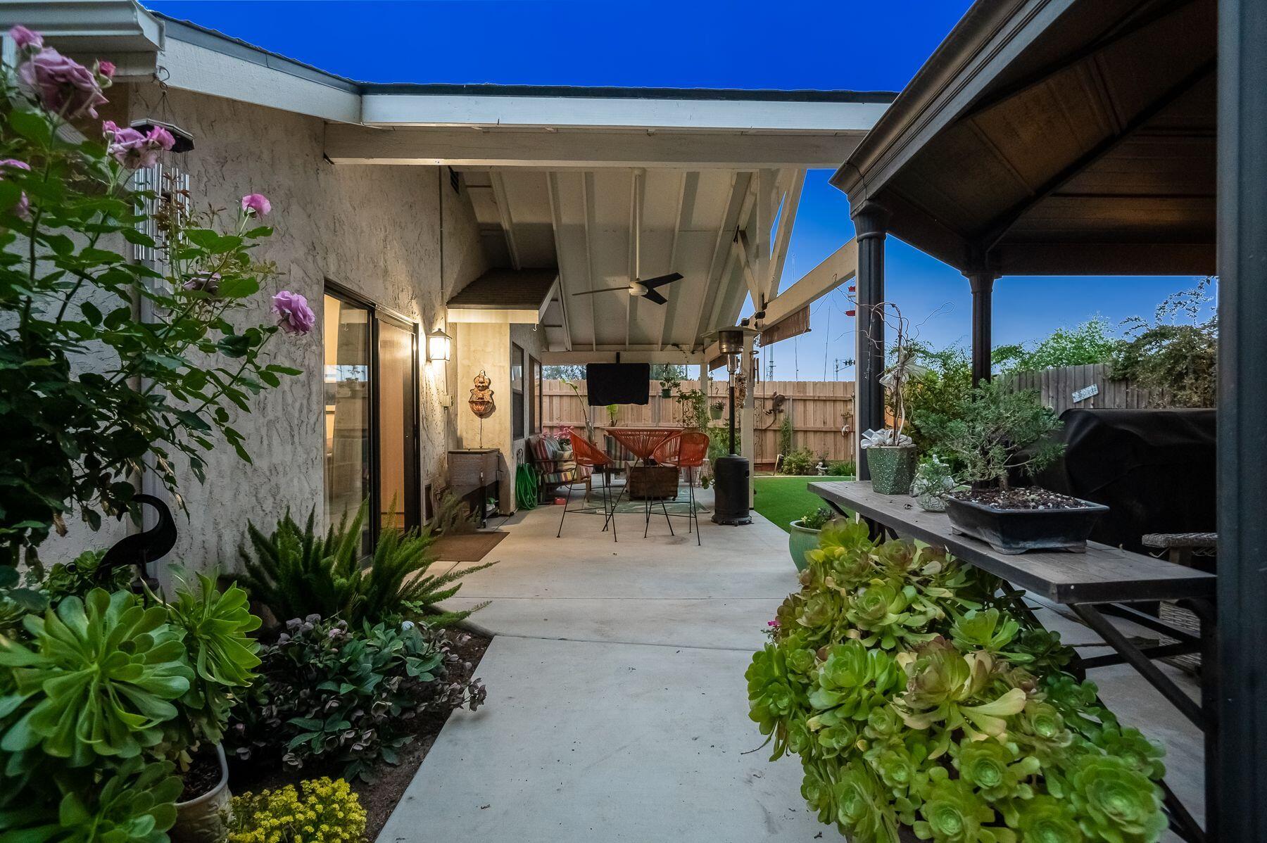 1937 S Pinnacle Street