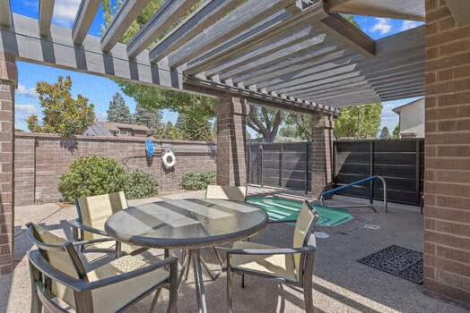 846 N Silvervale Drive