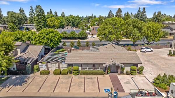 846 N Silvervale Drive