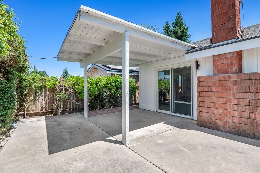3419 S Vickie Ct. Court