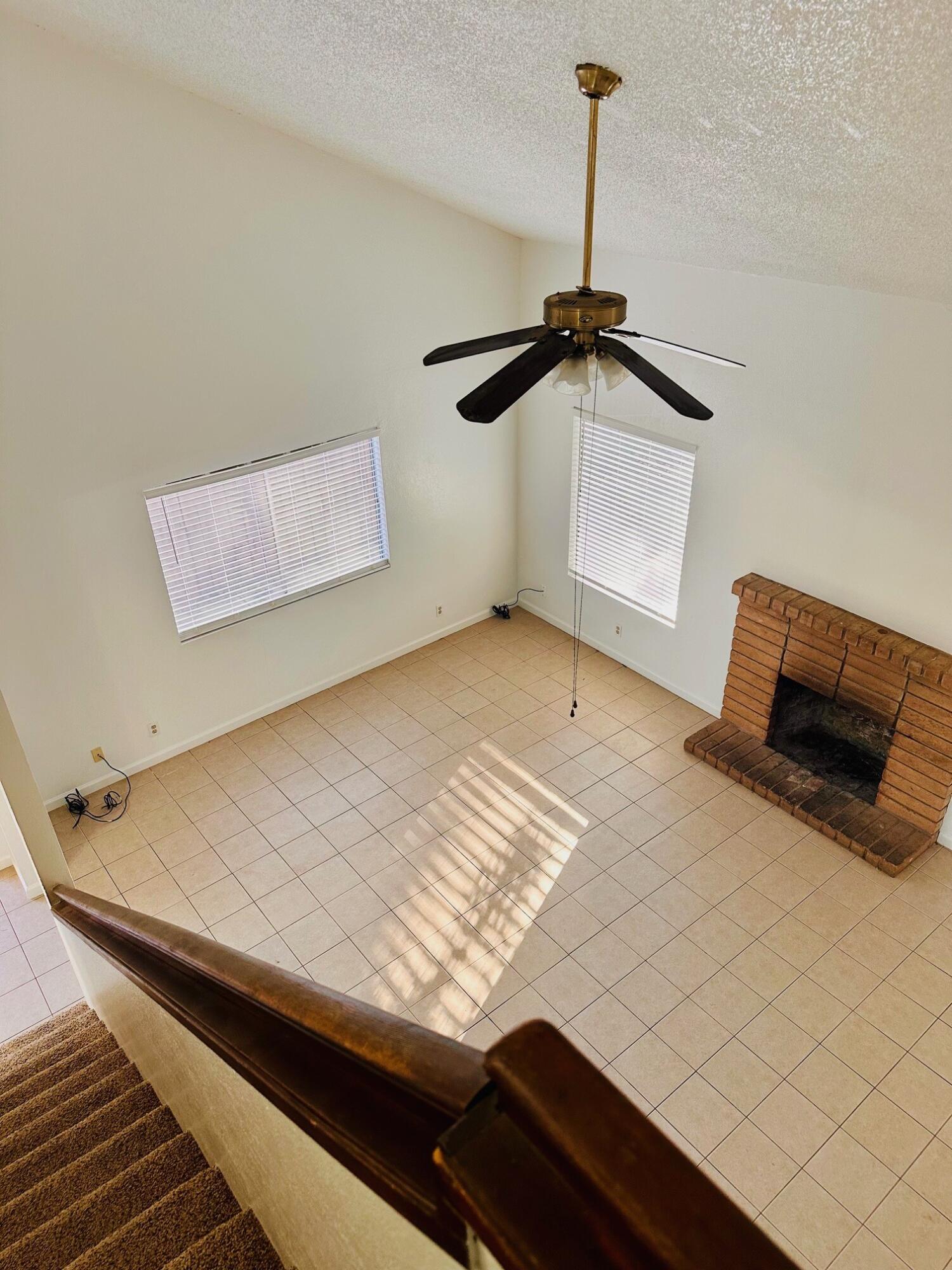 2241 N Edison Street