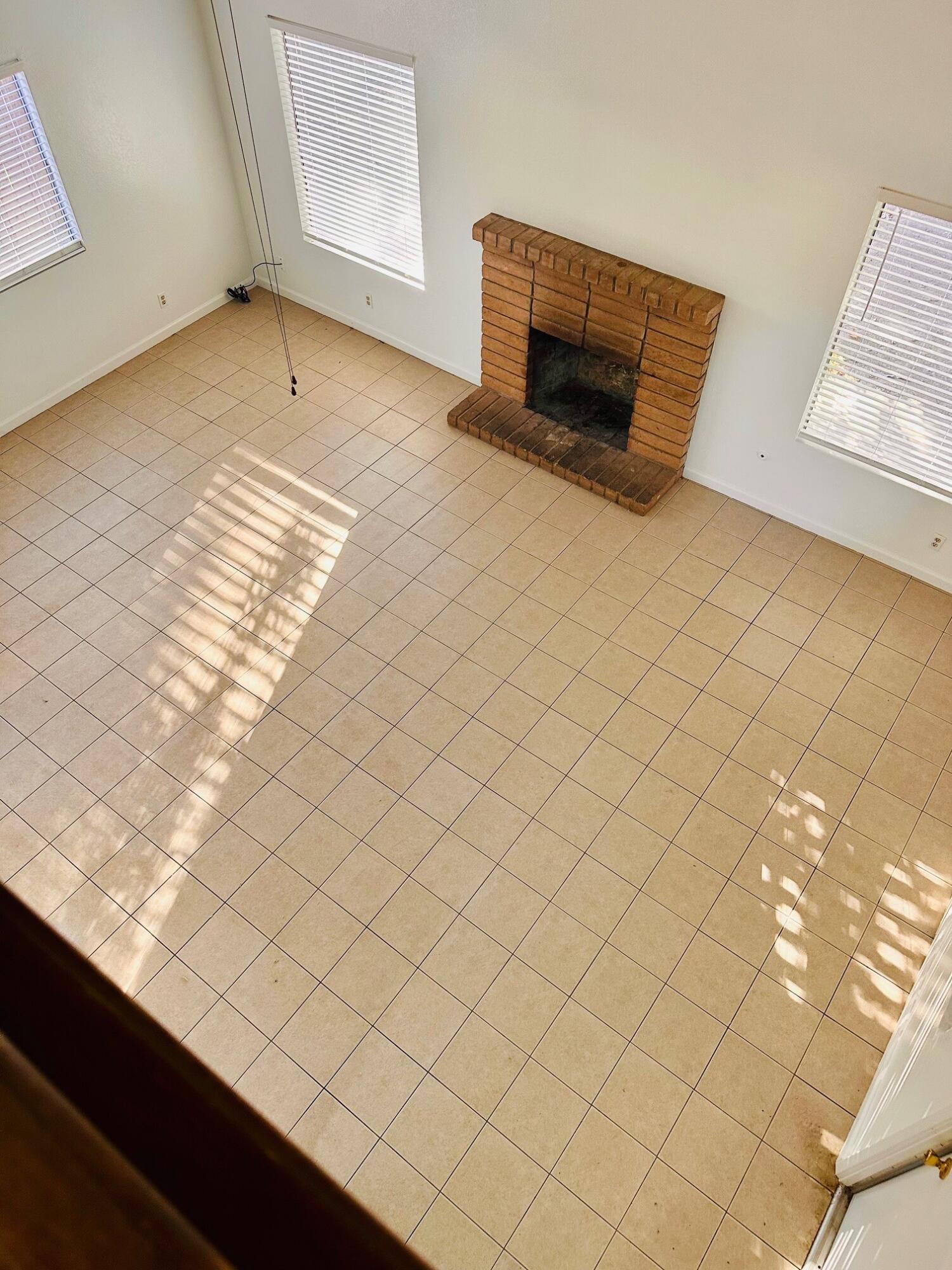 2241 N Edison Street