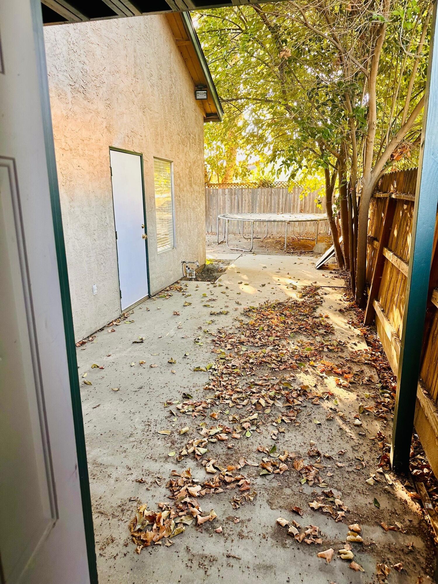 2241 N Edison Street