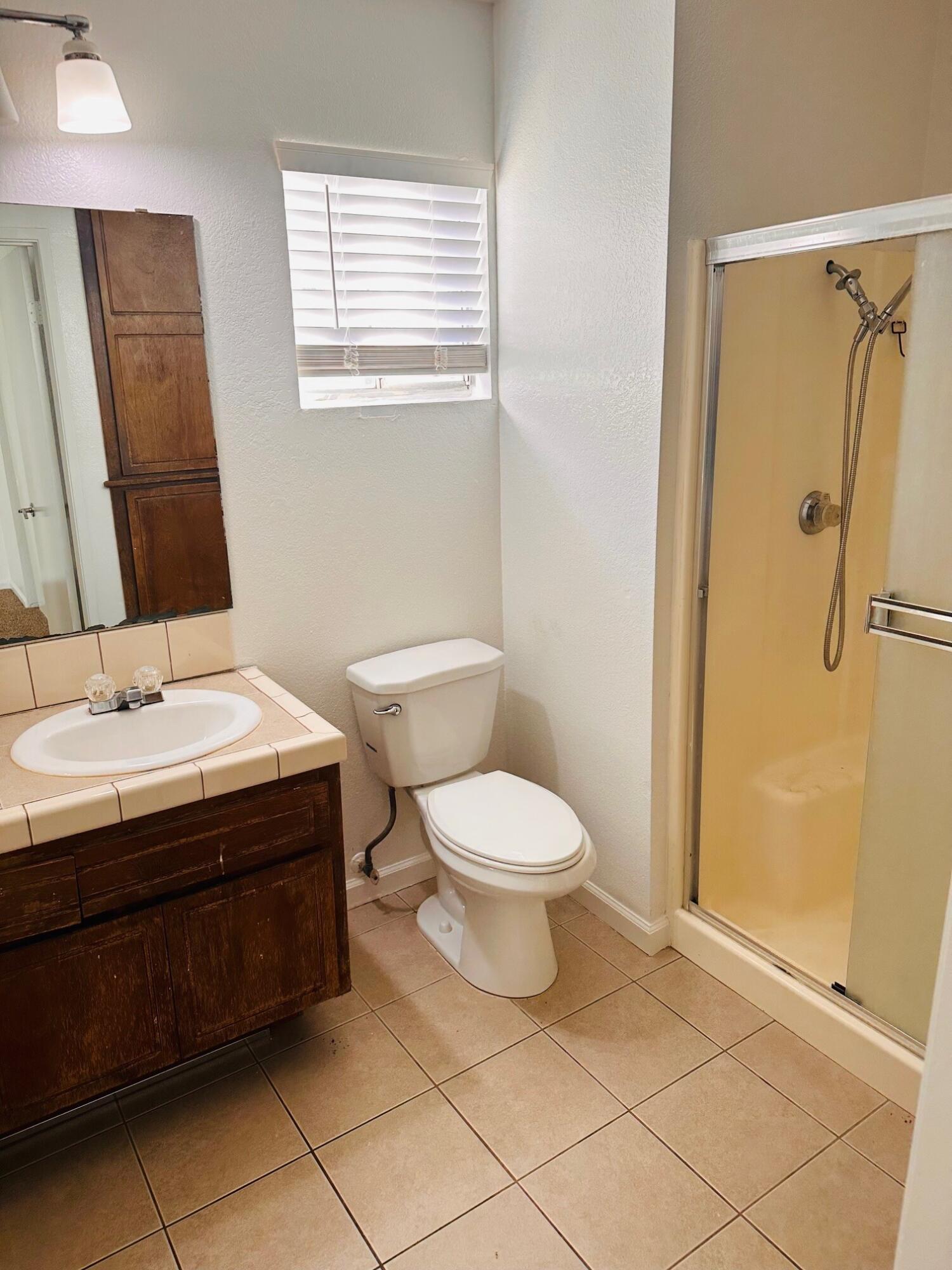 2241 N Edison Street