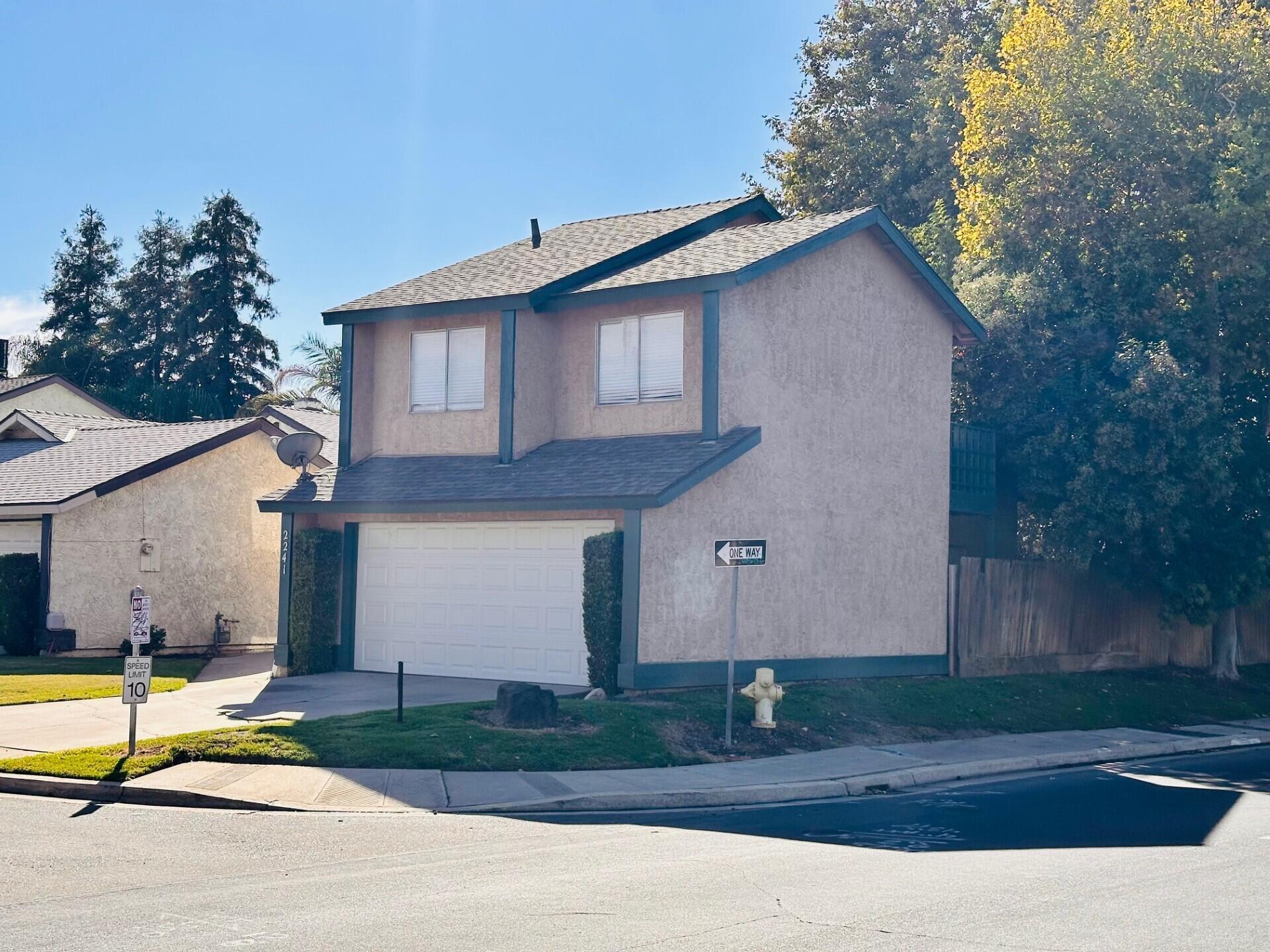 2241 N Edison Street